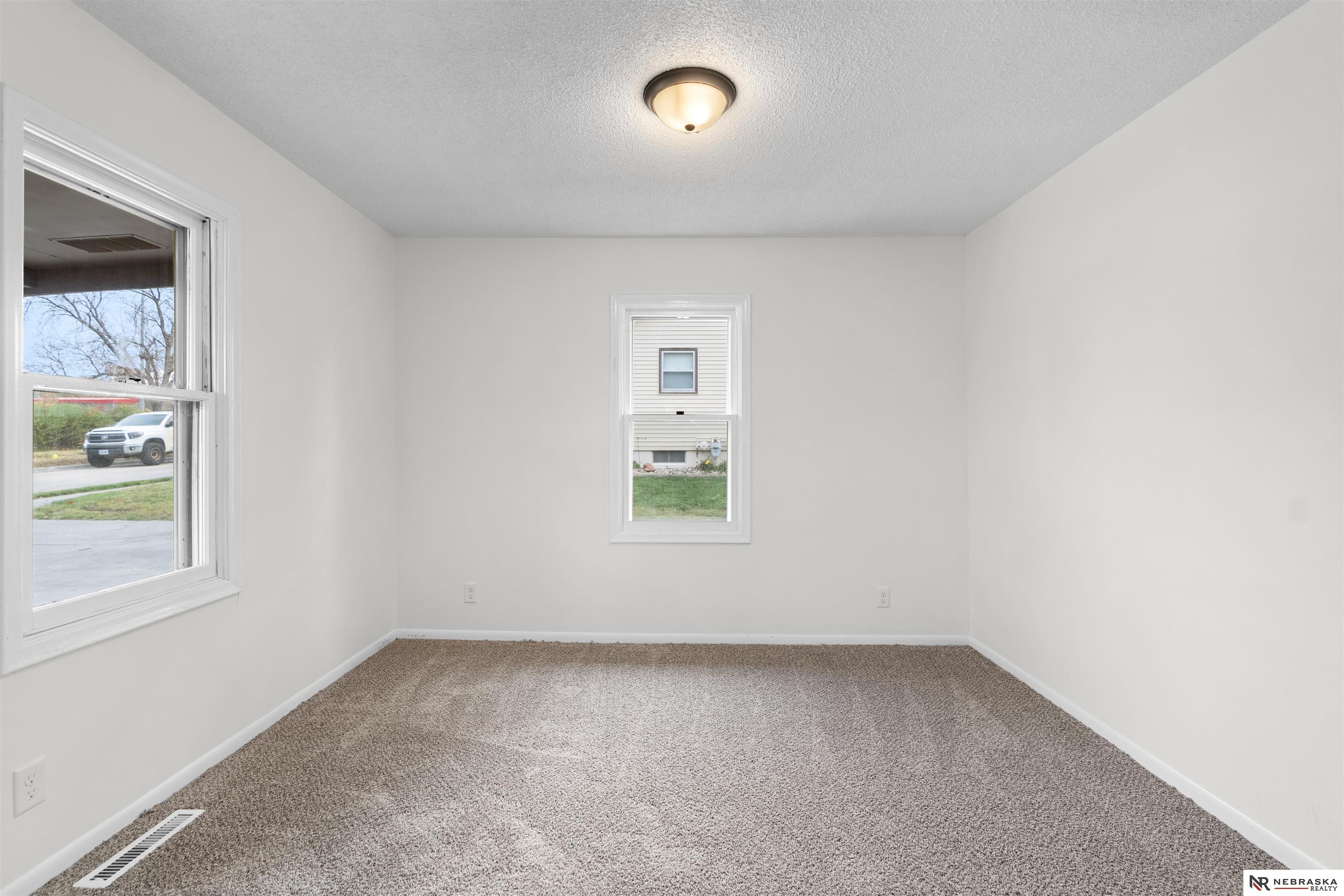 565 Cedar Street, Springfield, Nebraska image 9
