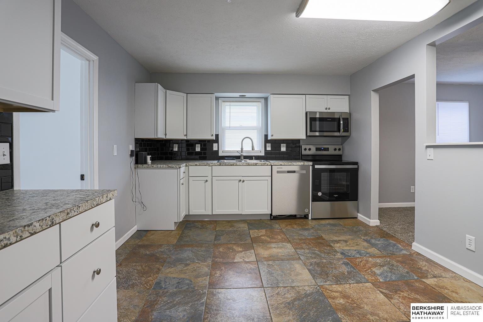 2429 Avenue G, Council Bluffs, Iowa image 12