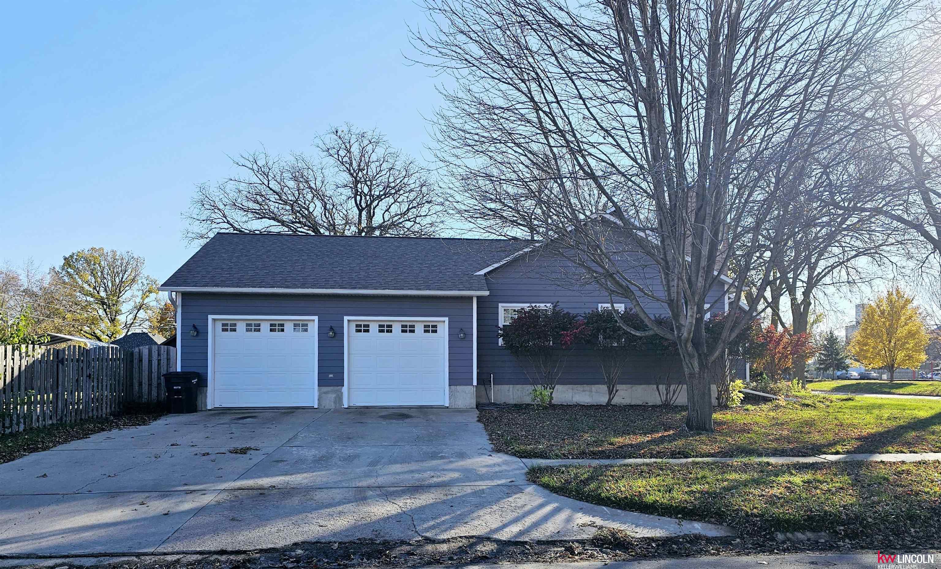 318 N Alexander Avenue, Clay Center, Nebraska image 1