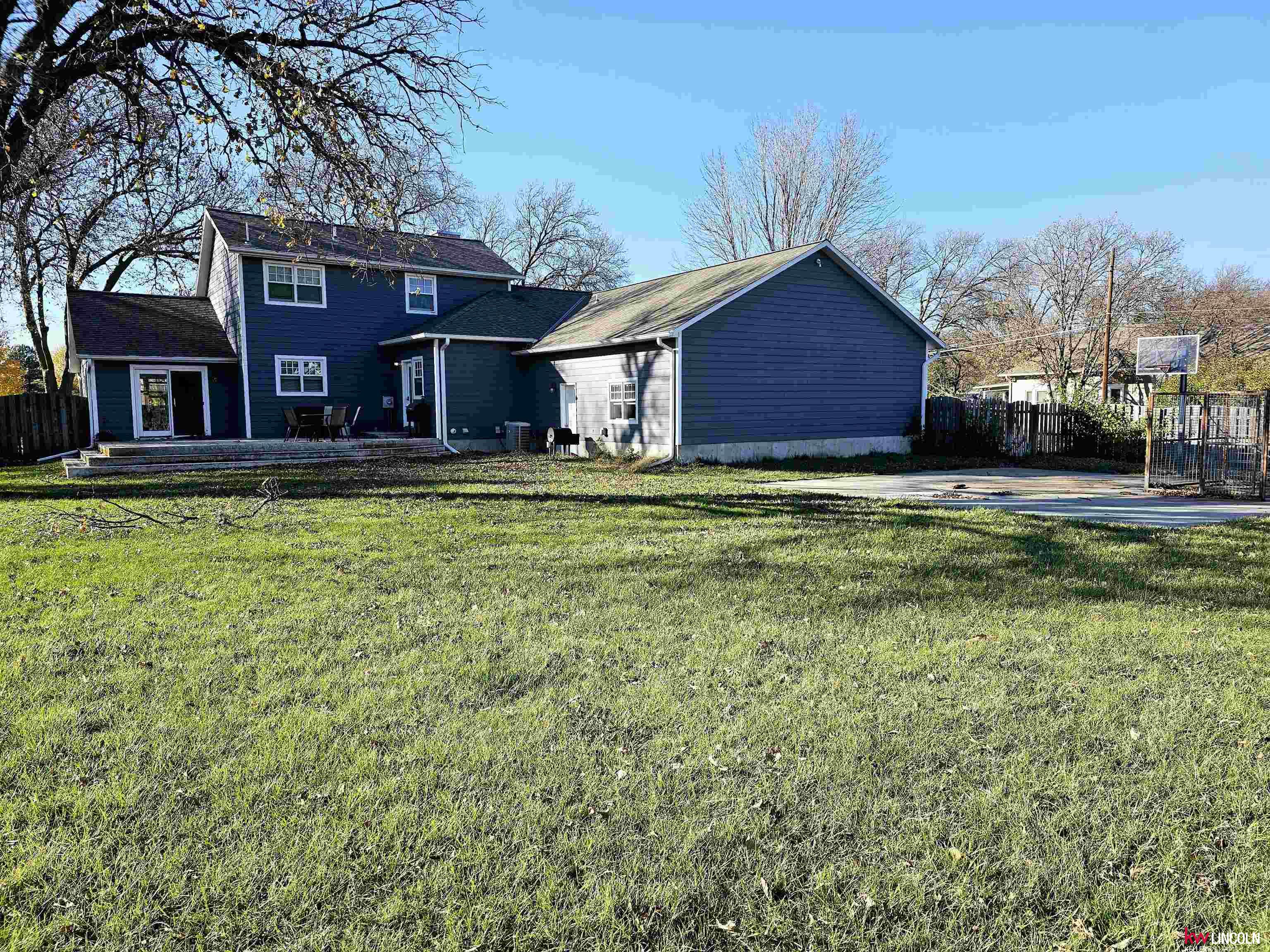 318 N Alexander Avenue, Clay Center, Nebraska image 3