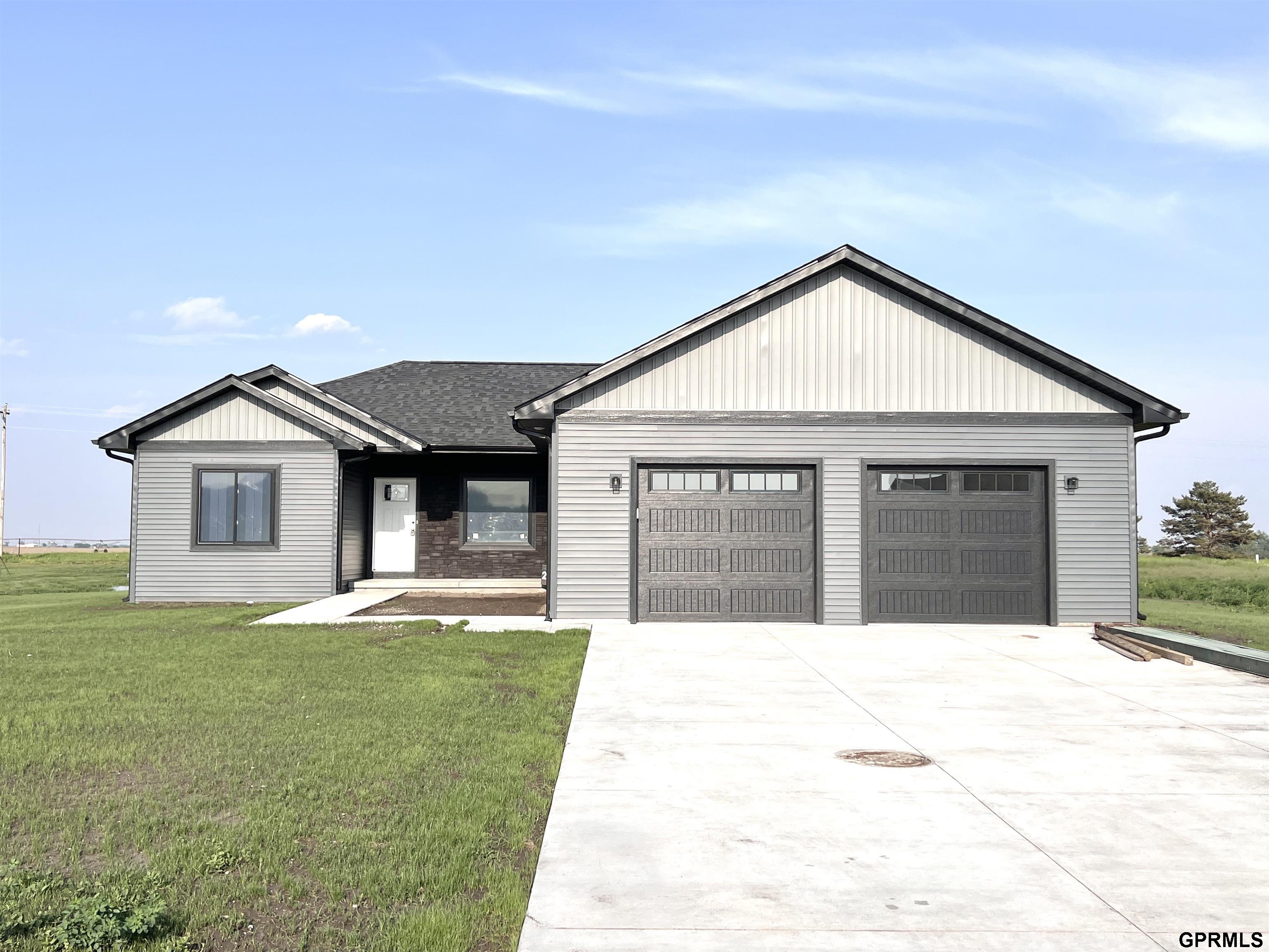 290 N 19th Street, Geneva, Nebraska image 1