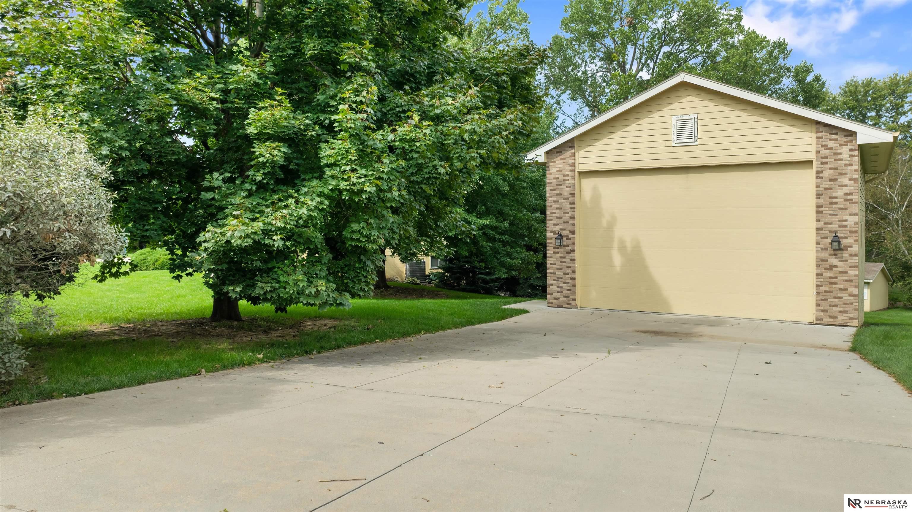 20102 Pearl Drive, Gretna, Nebraska image 21