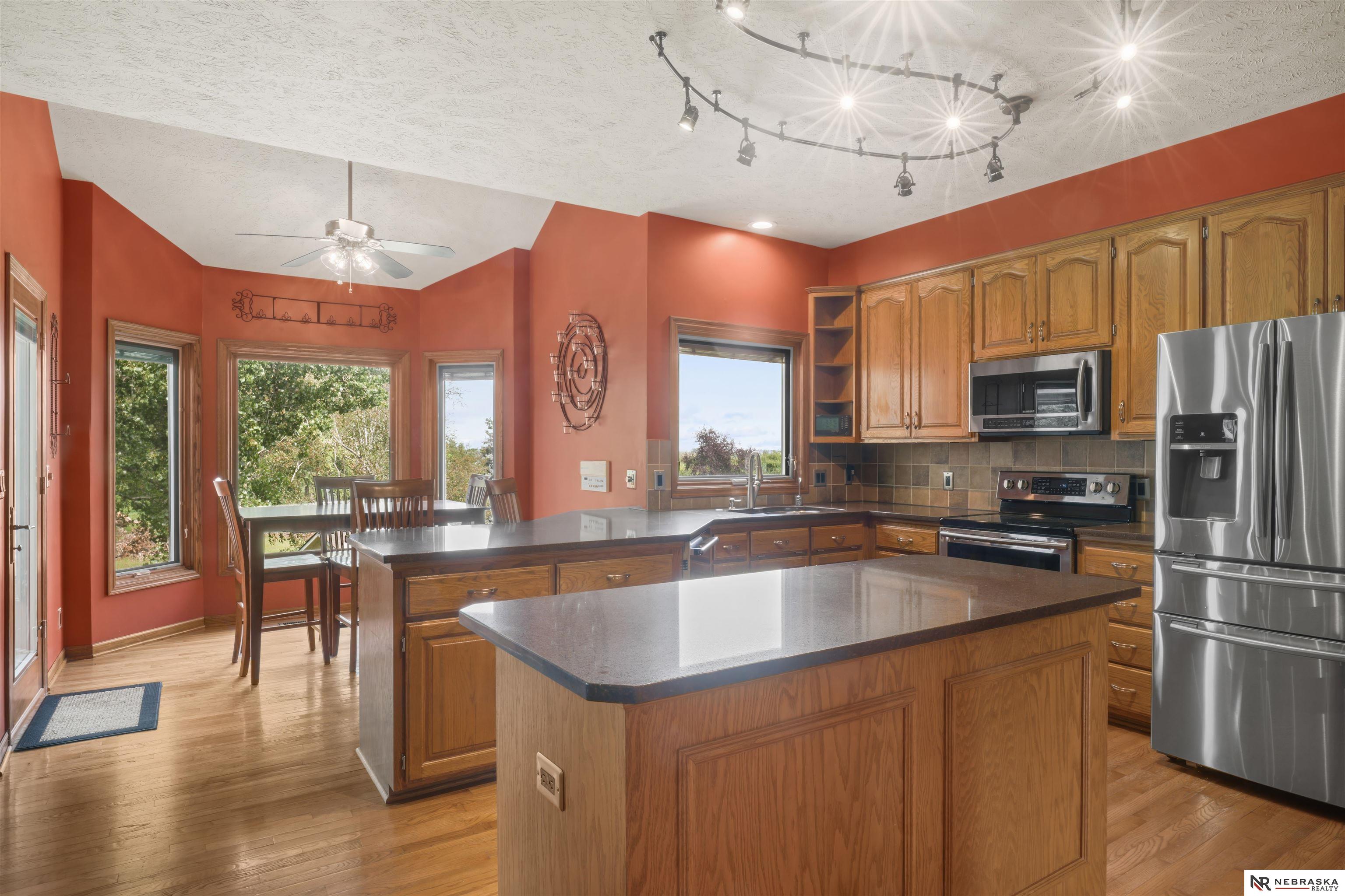 20102 Pearl Drive, Gretna, Nebraska image 25