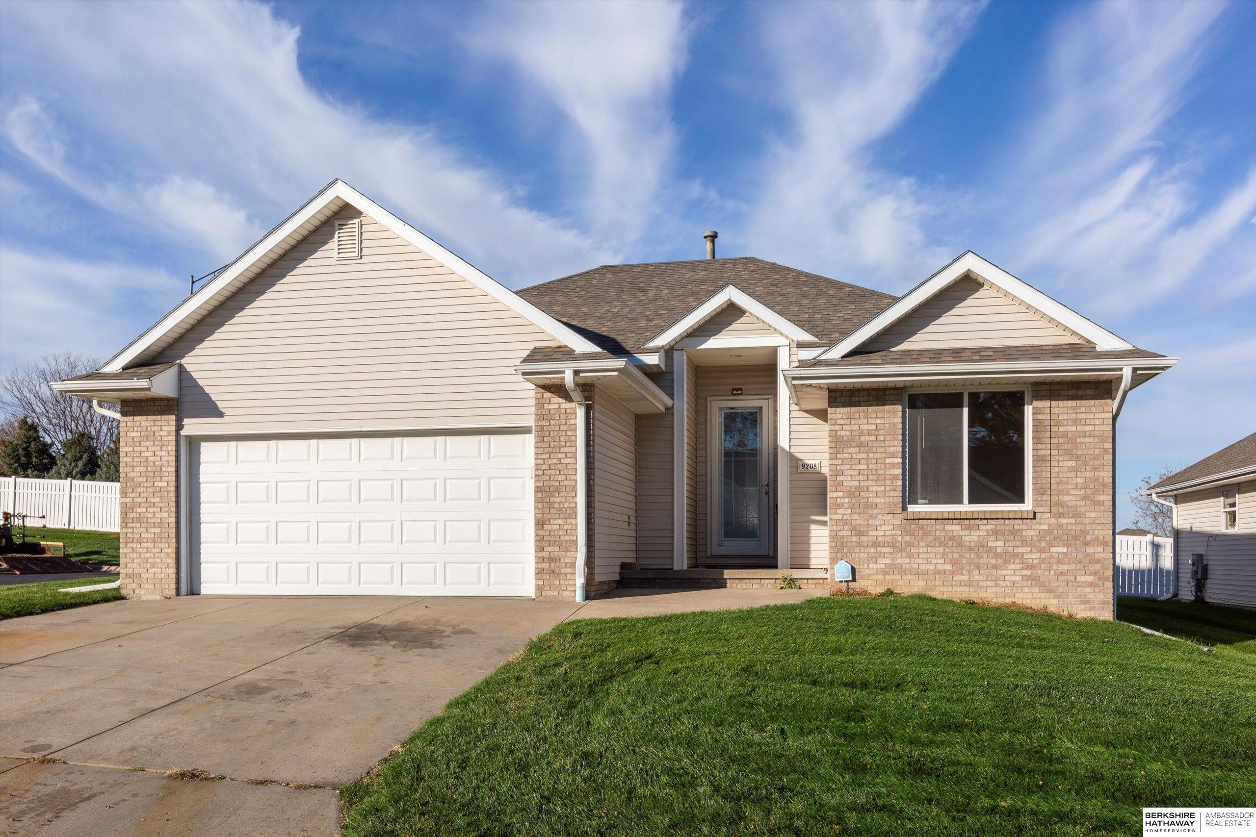 9208 Laurel Plaza, Omaha, Nebraska image 2