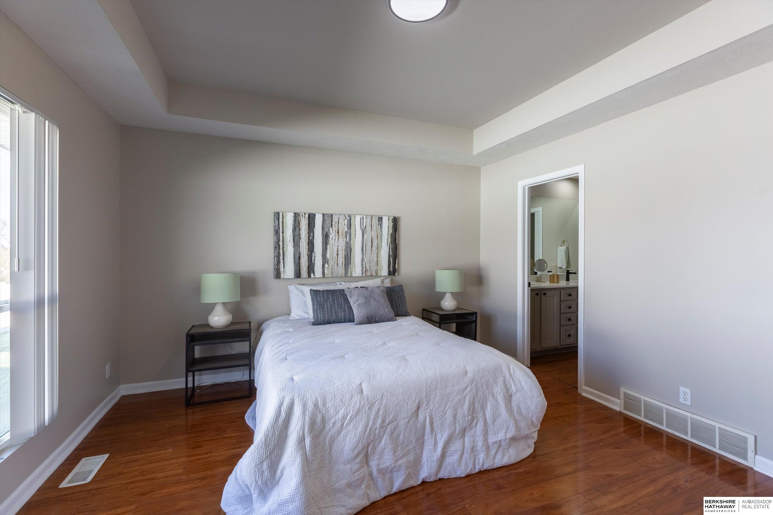 9208 Laurel Plaza, Omaha, Nebraska image 22