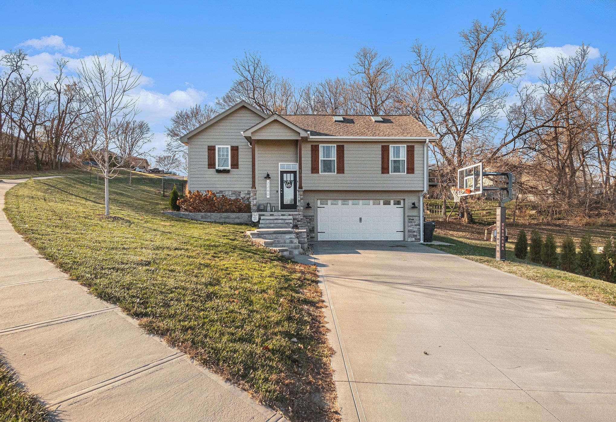 2280 Davis Drive, Blair, Nebraska image 2
