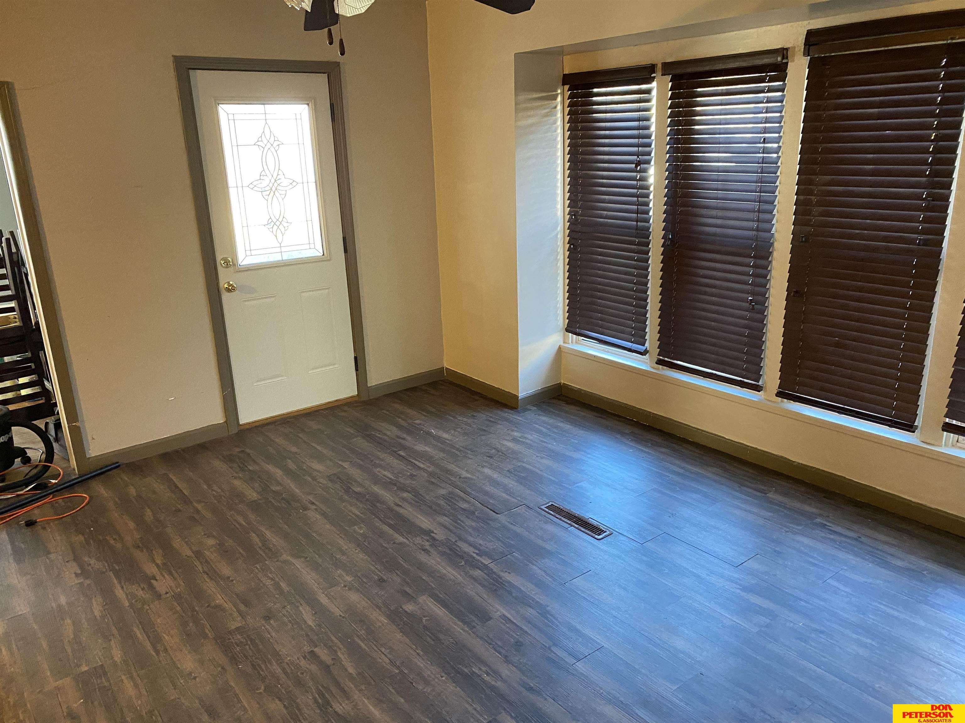 205 W Pine Street, Rising City, Nebraska image 3