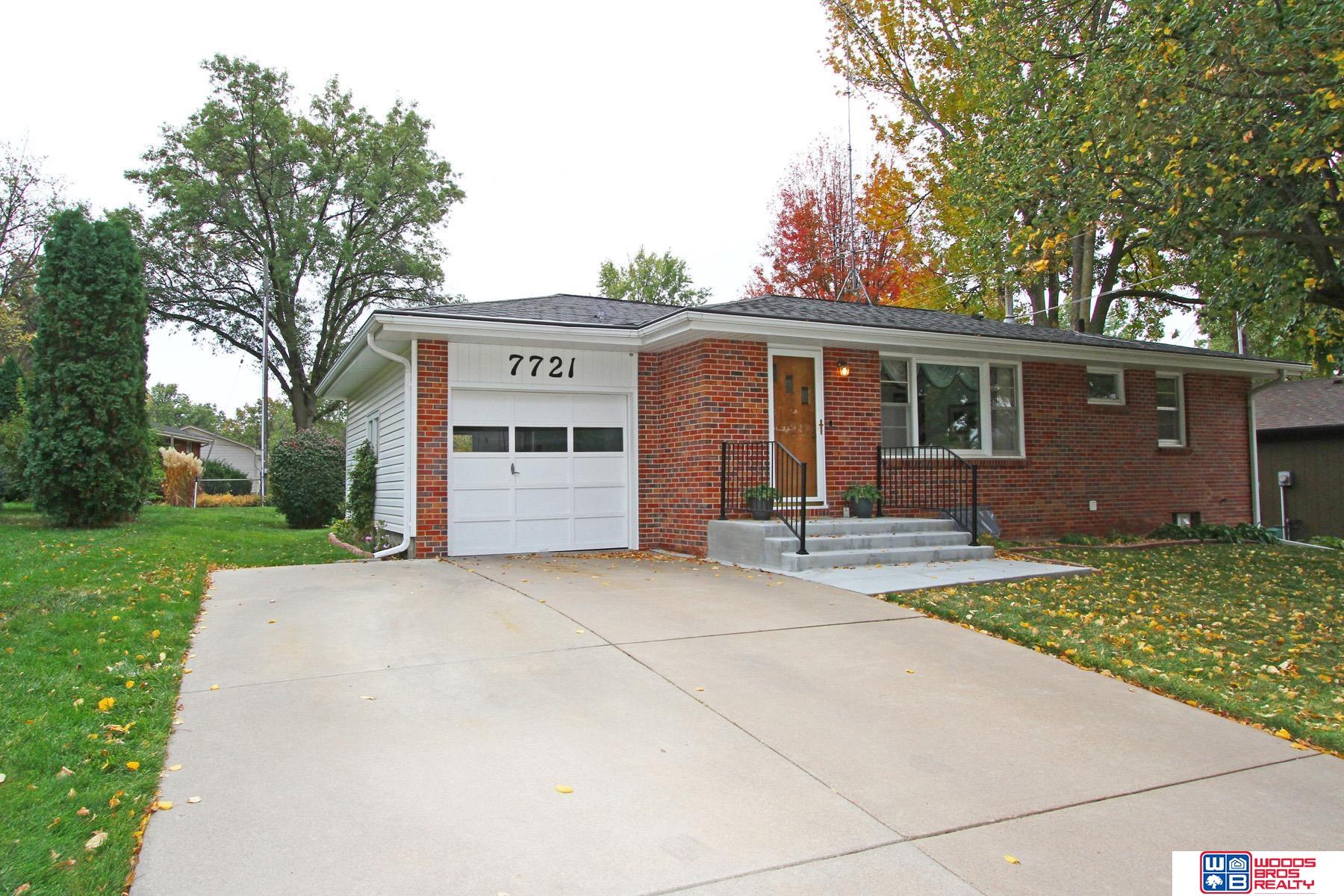 7721 Broadview Drive, Lincoln, Nebraska image 24