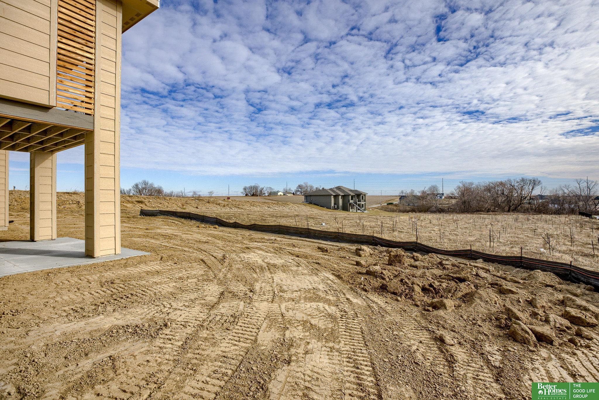 20658 Laurel Avenue, Elkhorn, Nebraska image 3