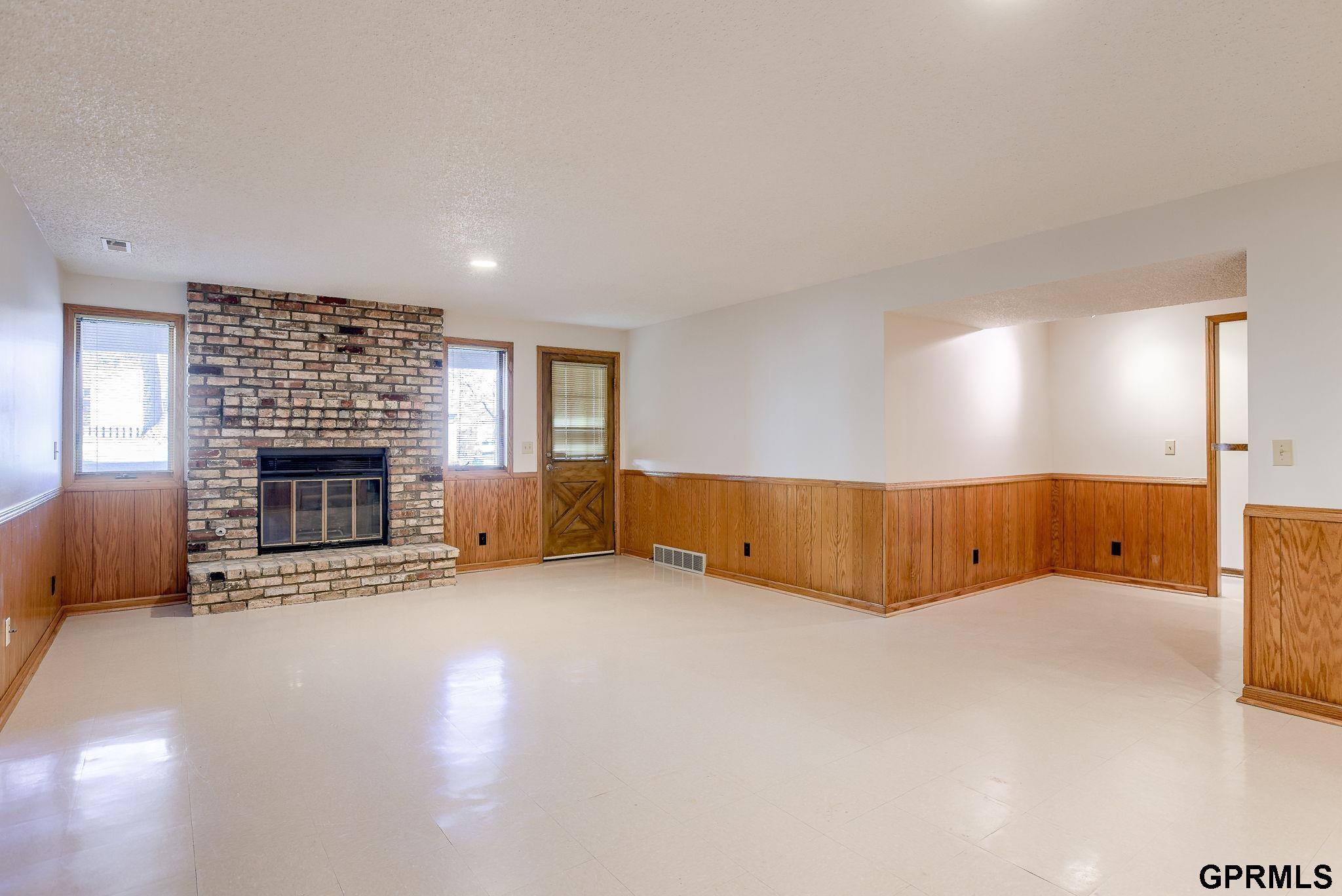1827 N 95th Plaza, Omaha, Nebraska image 23