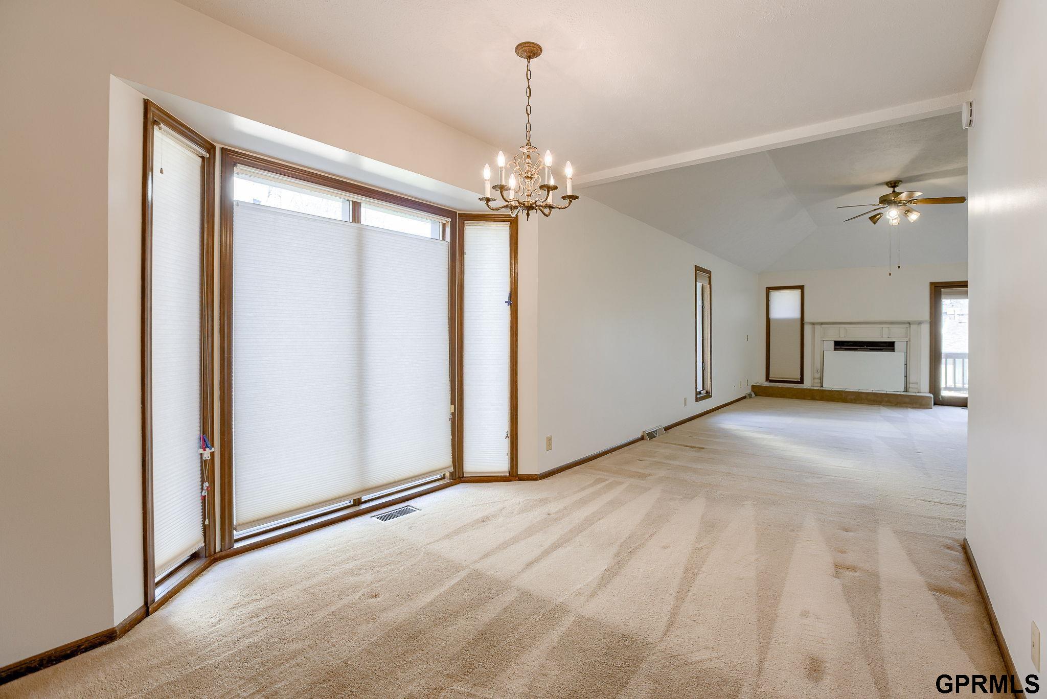 1827 N 95th Plaza, Omaha, Nebraska image 4