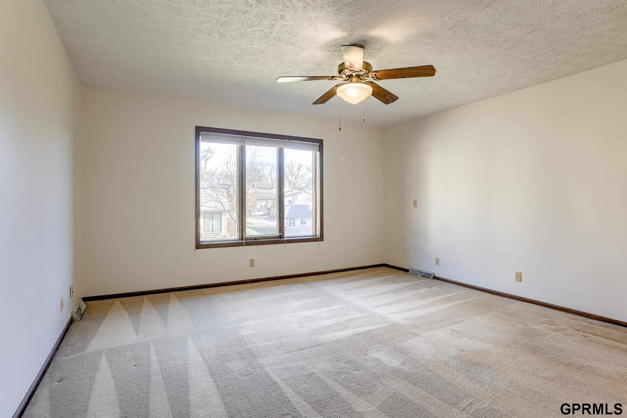 1827 N 95th Plaza, Omaha, Nebraska image 7