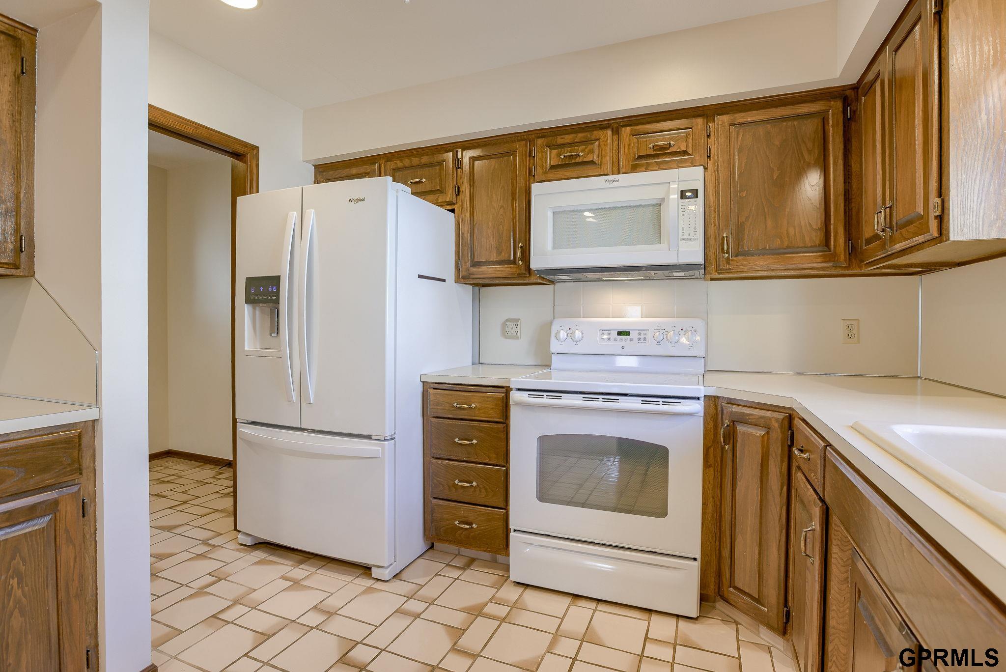 1827 N 95th Plaza, Omaha, Nebraska image 10