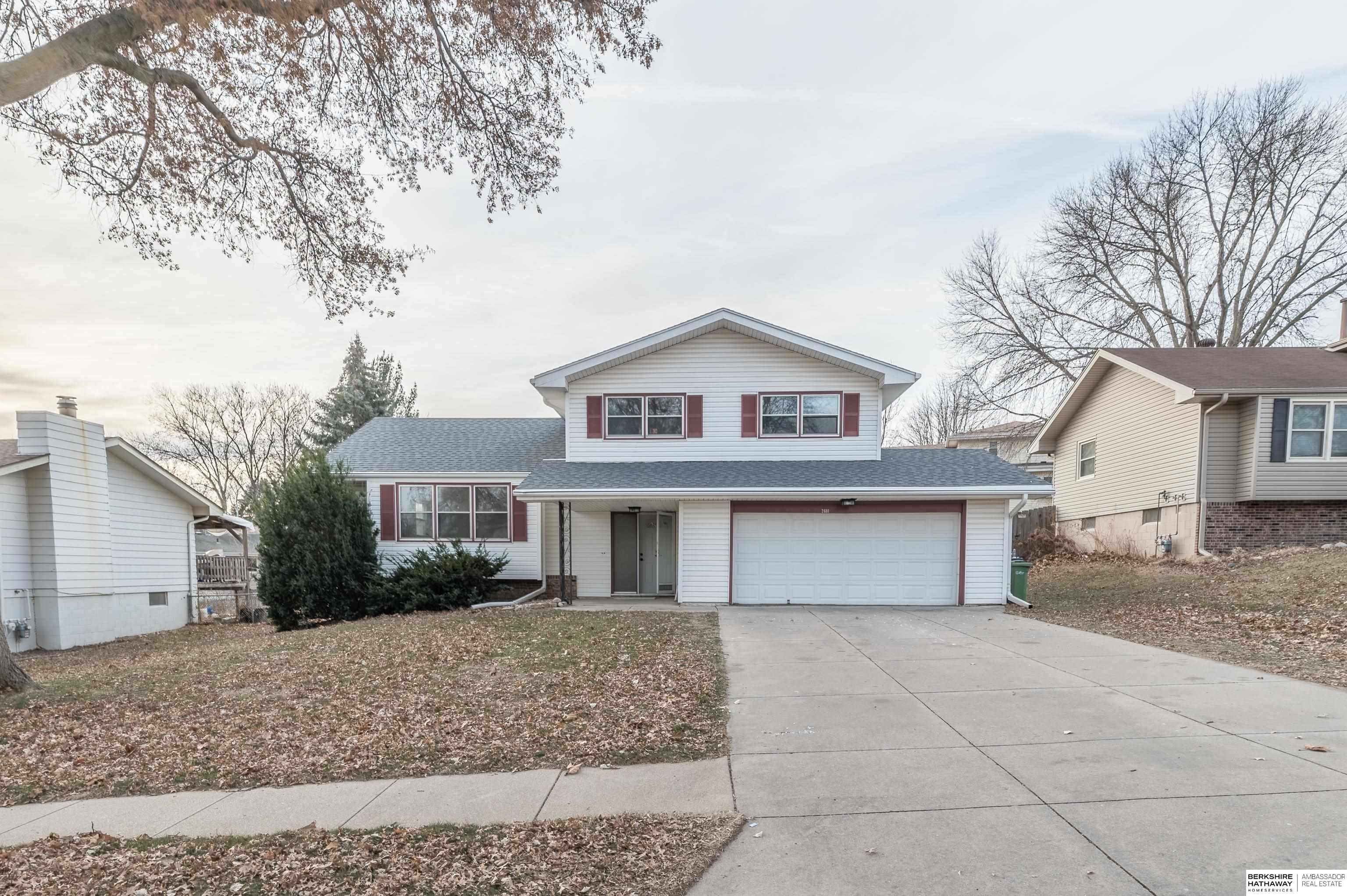 22834 Sanctuary Ridge Drive, Elkhorn, Nebraska image 3