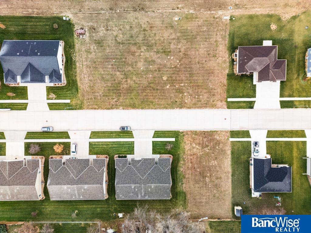 405 Cottage Park Drive, Aurora, Nebraska image 9