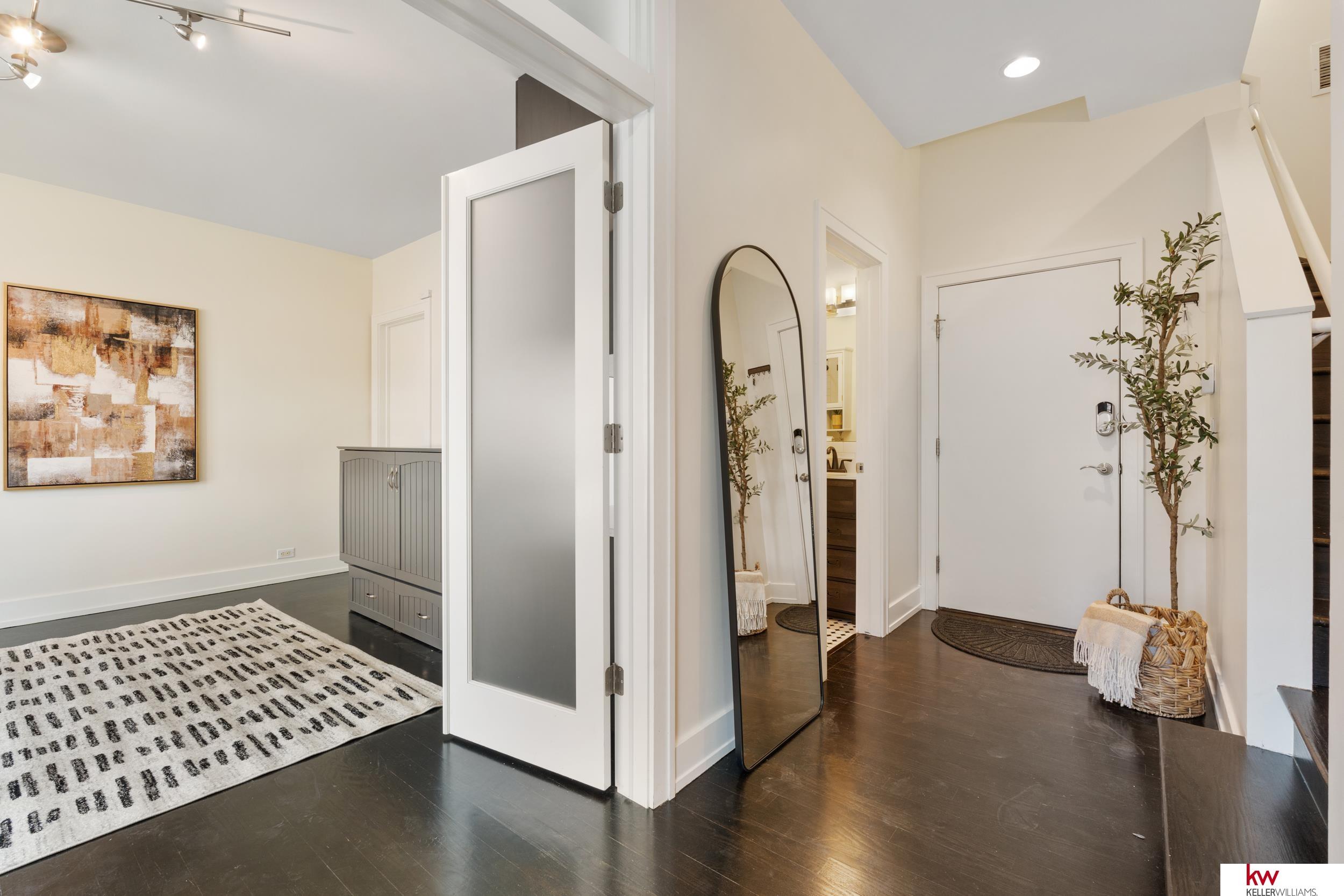 1107 Leavenworth Street, Omaha, Nebraska image 2