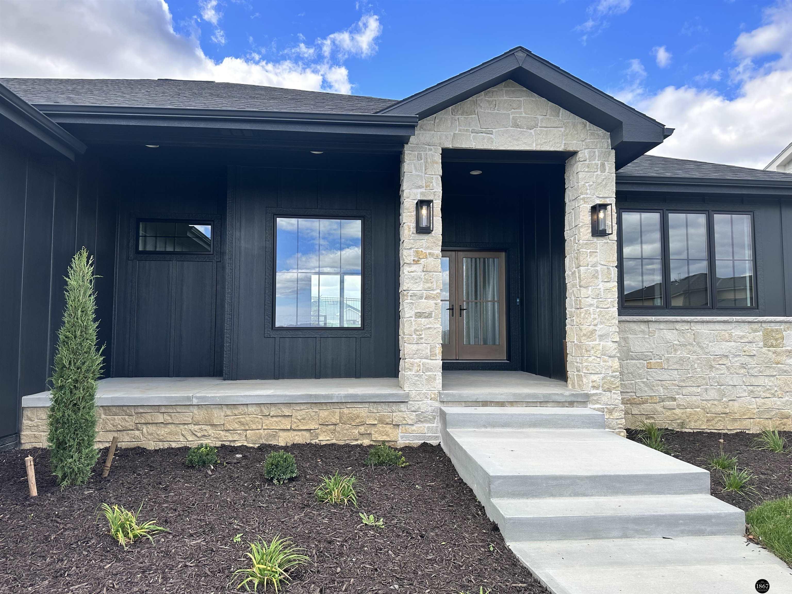 3521 S 220th