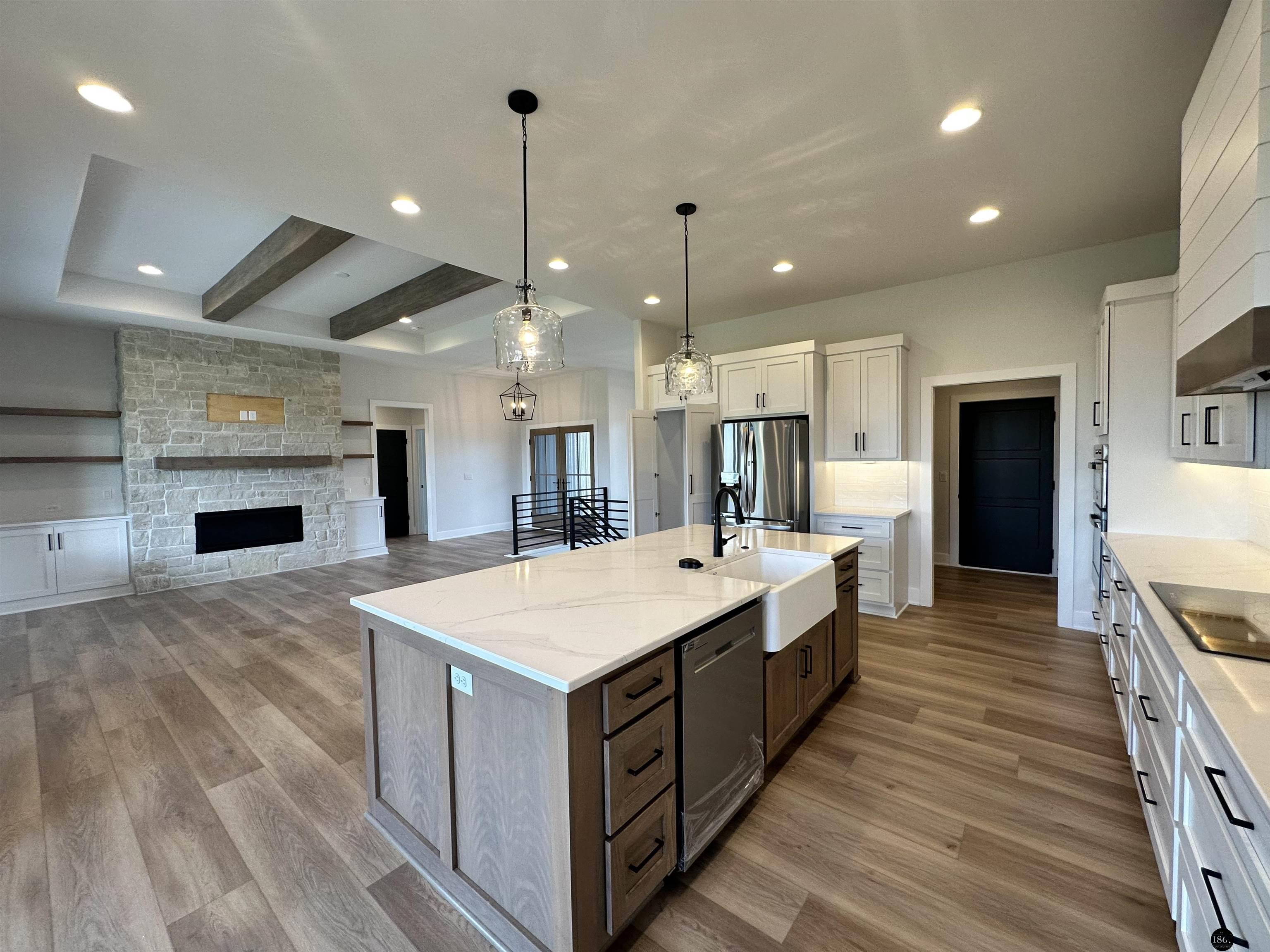 3521 S 220th