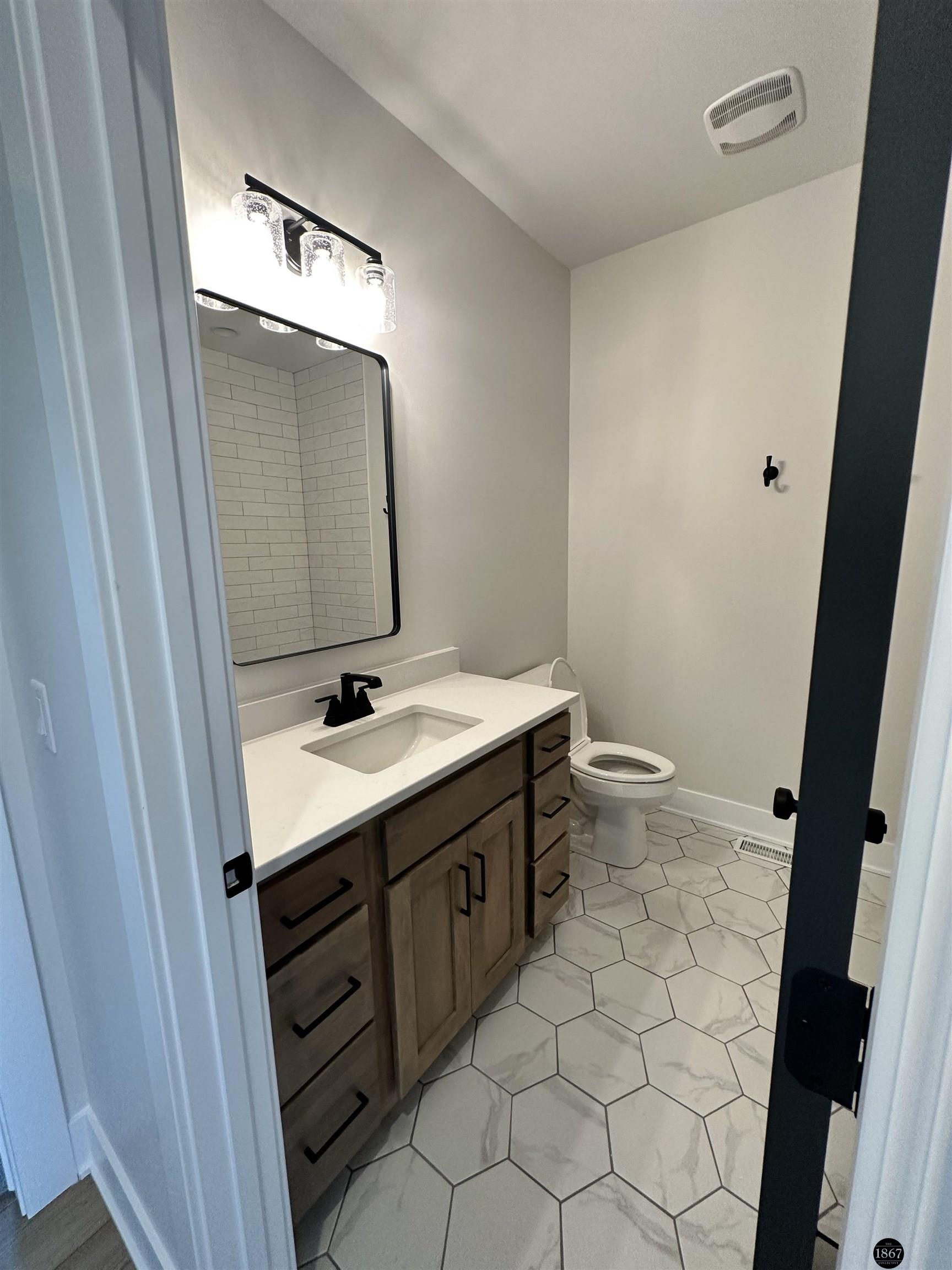 3521 S 220th