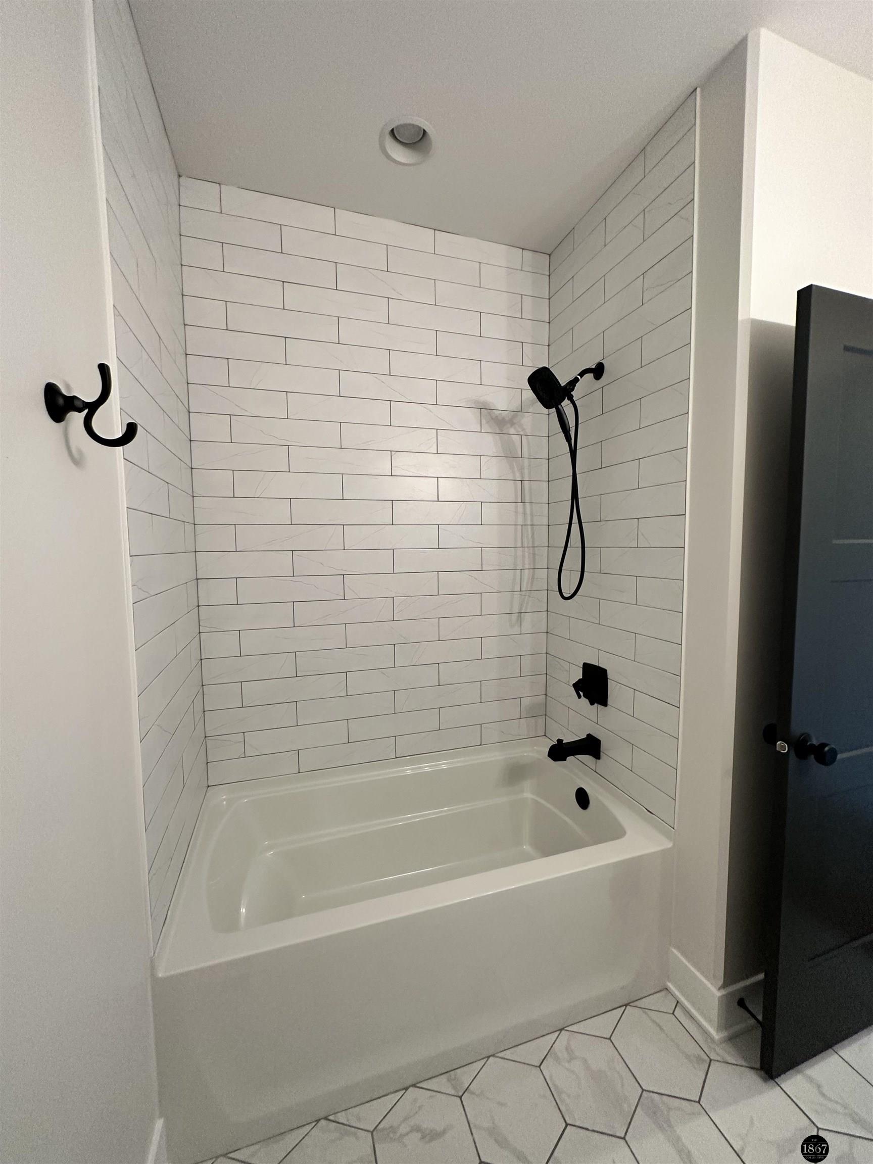 3521 S 220th