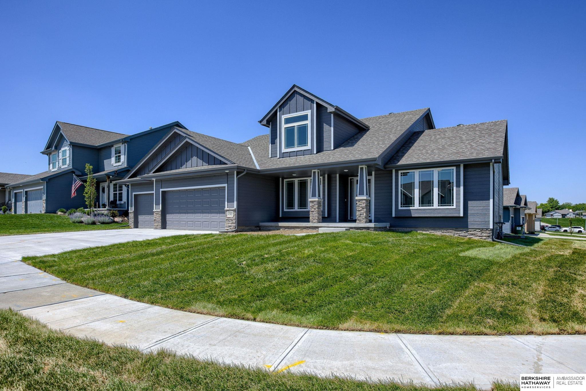 4302 Chennault Street, Bellevue, Nebraska image 2