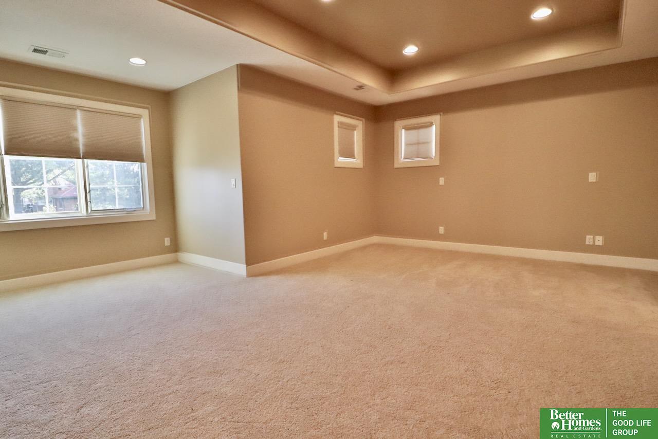 5142 Dodge Street, Omaha, Nebraska image 15