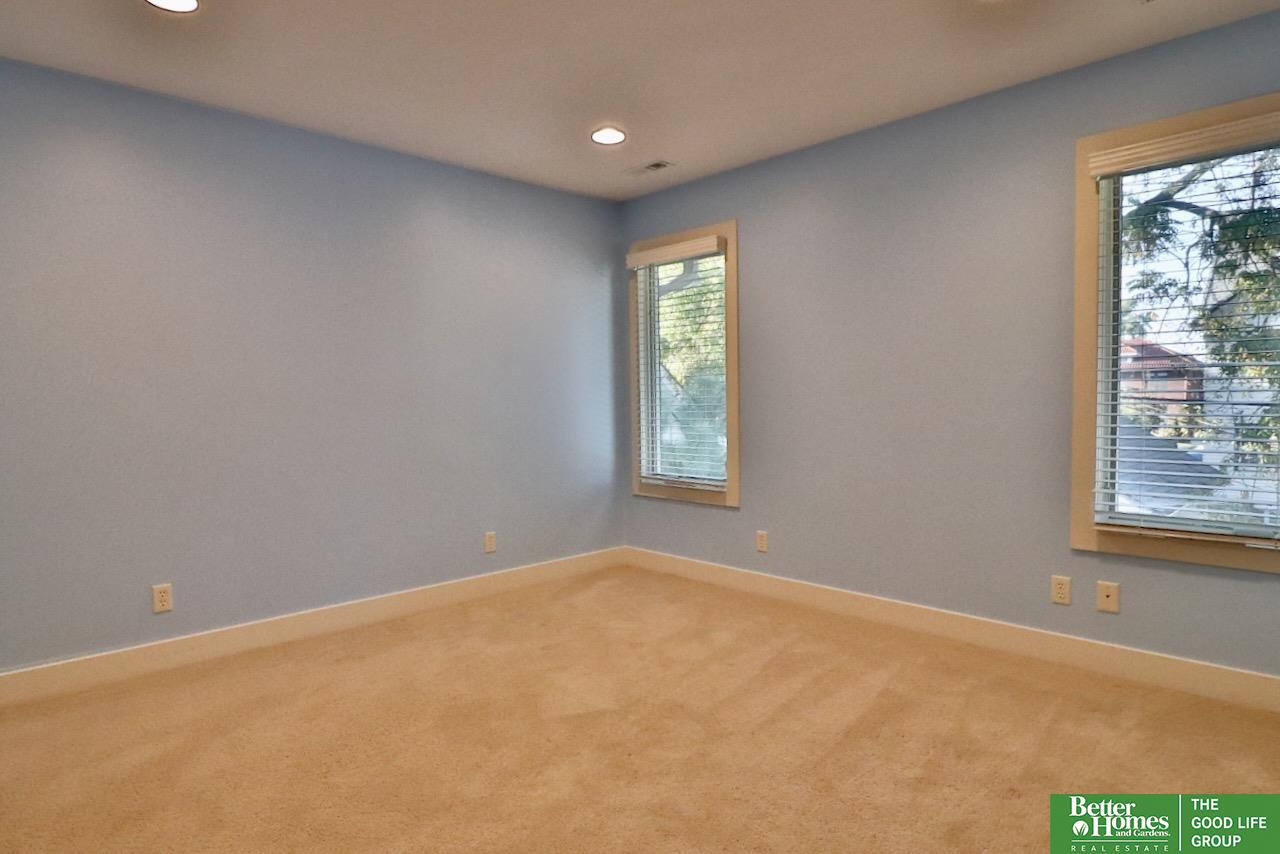 5142 Dodge Street, Omaha, Nebraska image 21