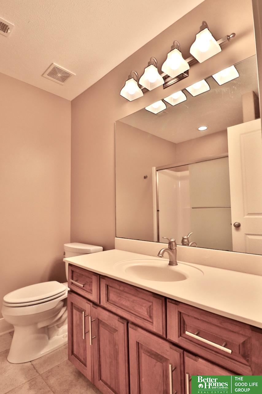 5142 Dodge Street, Omaha, Nebraska image 23