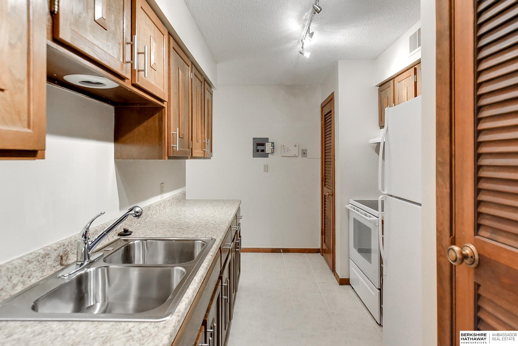 101 N 69th Street #28, Omaha, Nebraska image 7
