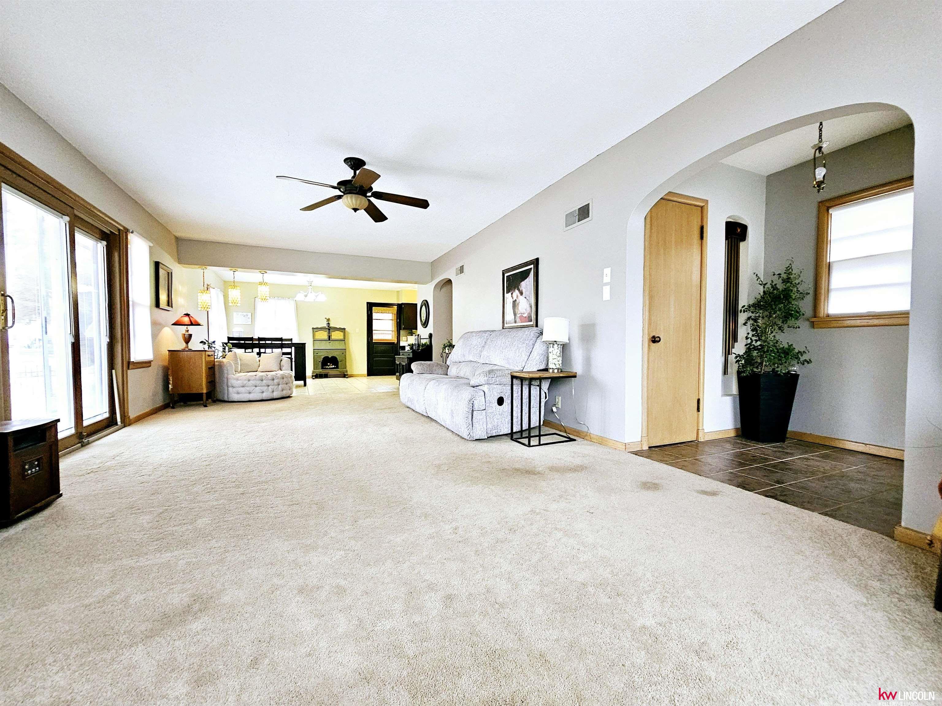 420 W 10th Street, Hastings, Nebraska image 4