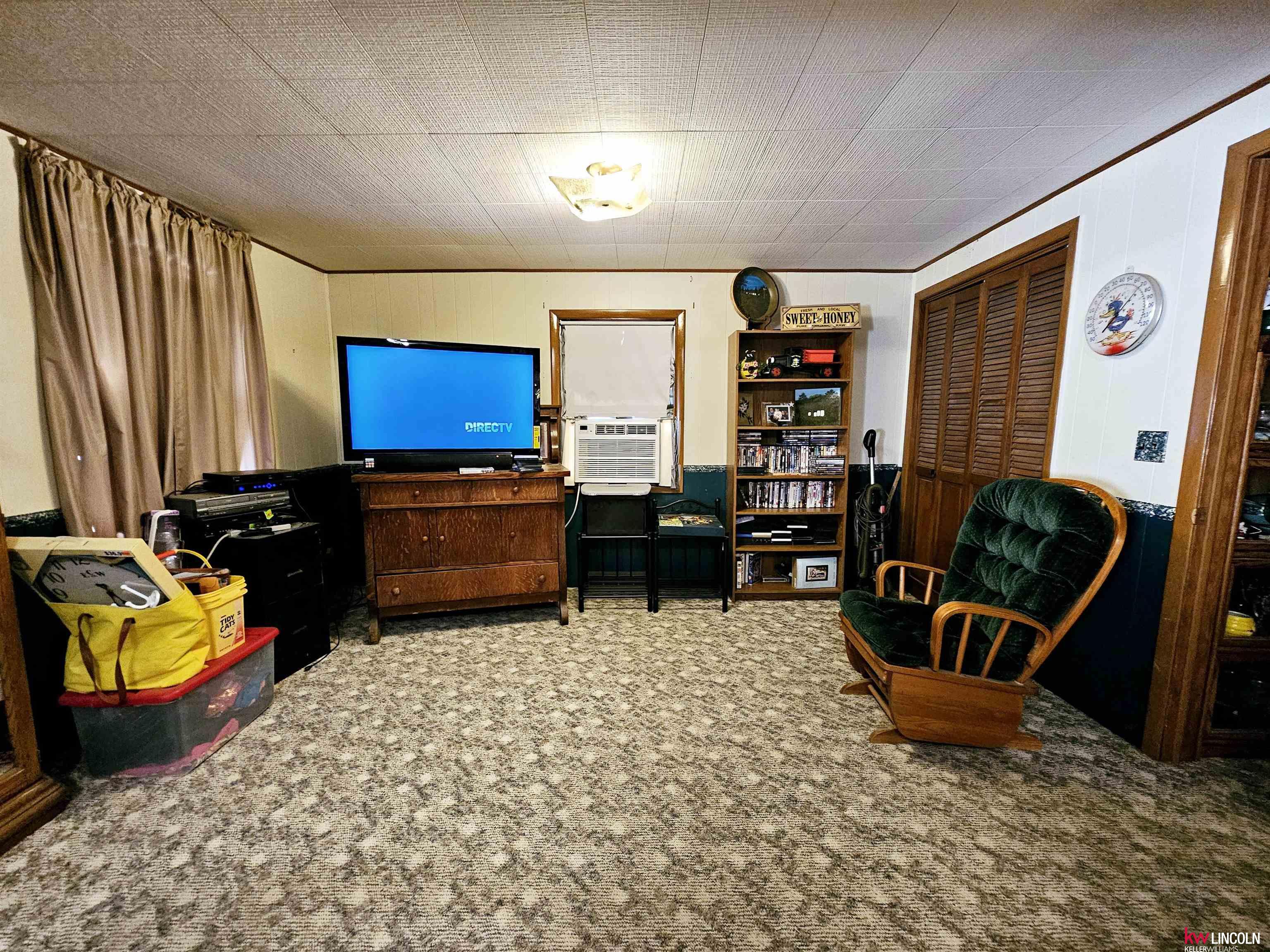 313 N Brown Avenue, Clay Center, Nebraska image 5
