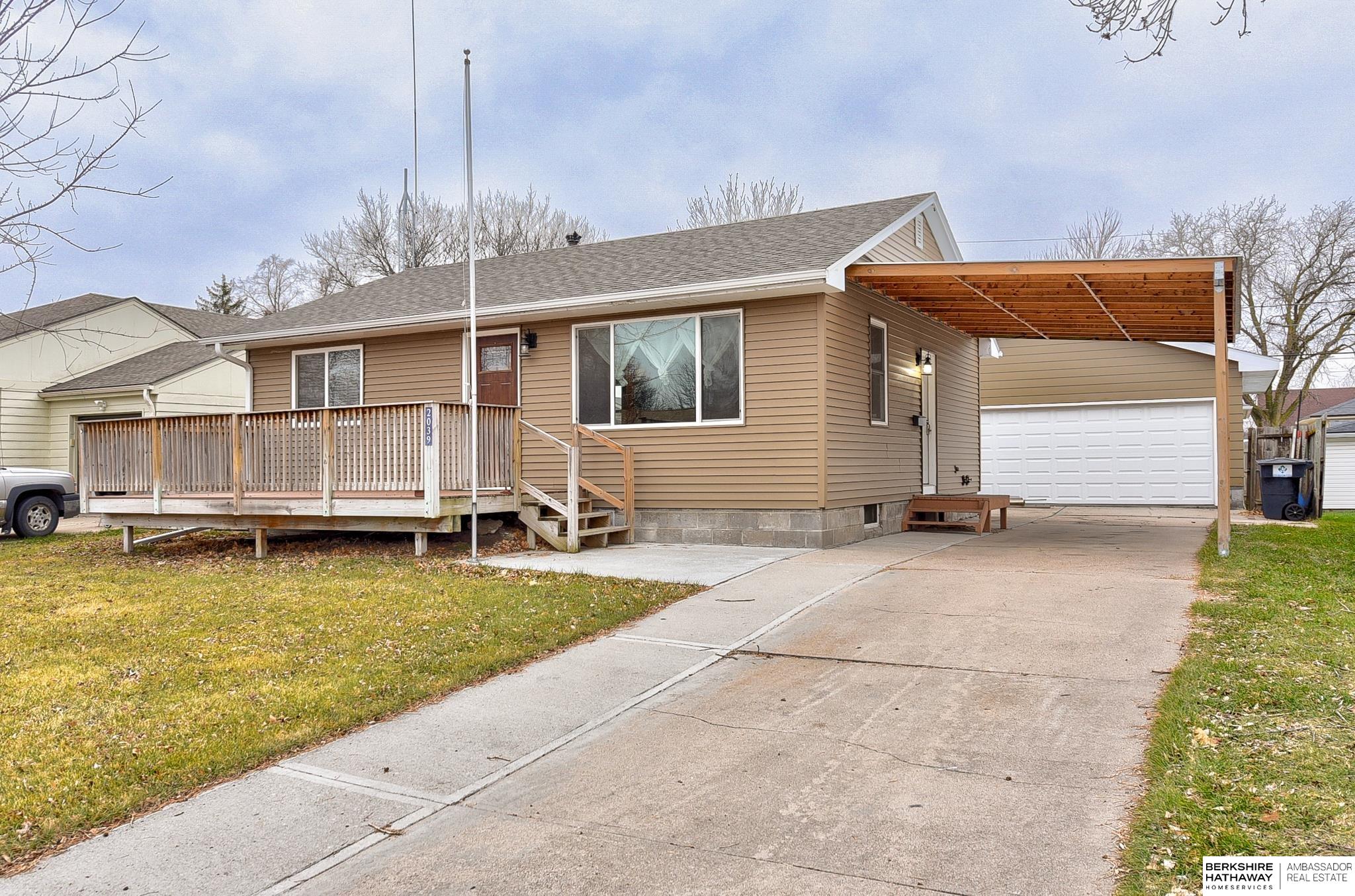 2039 Fairacres Drive, Fremont, Nebraska image 2