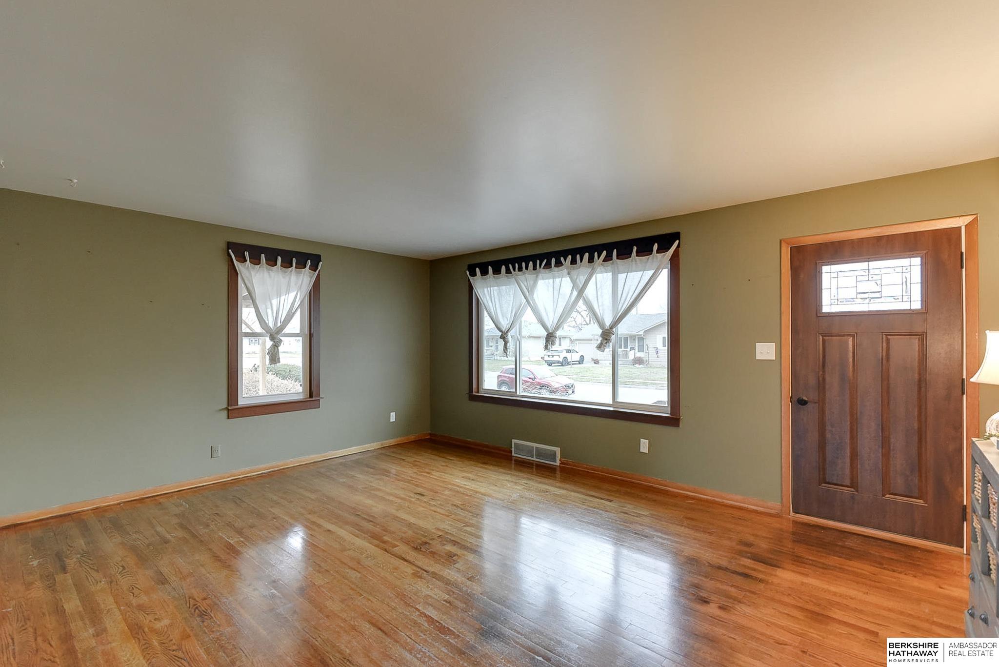 2039 Fairacres Drive, Fremont, Nebraska image 5