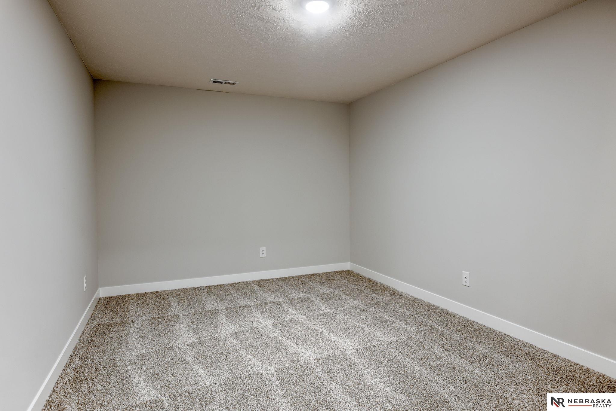 4634 Schilling Court, Bellevue, Nebraska image 19