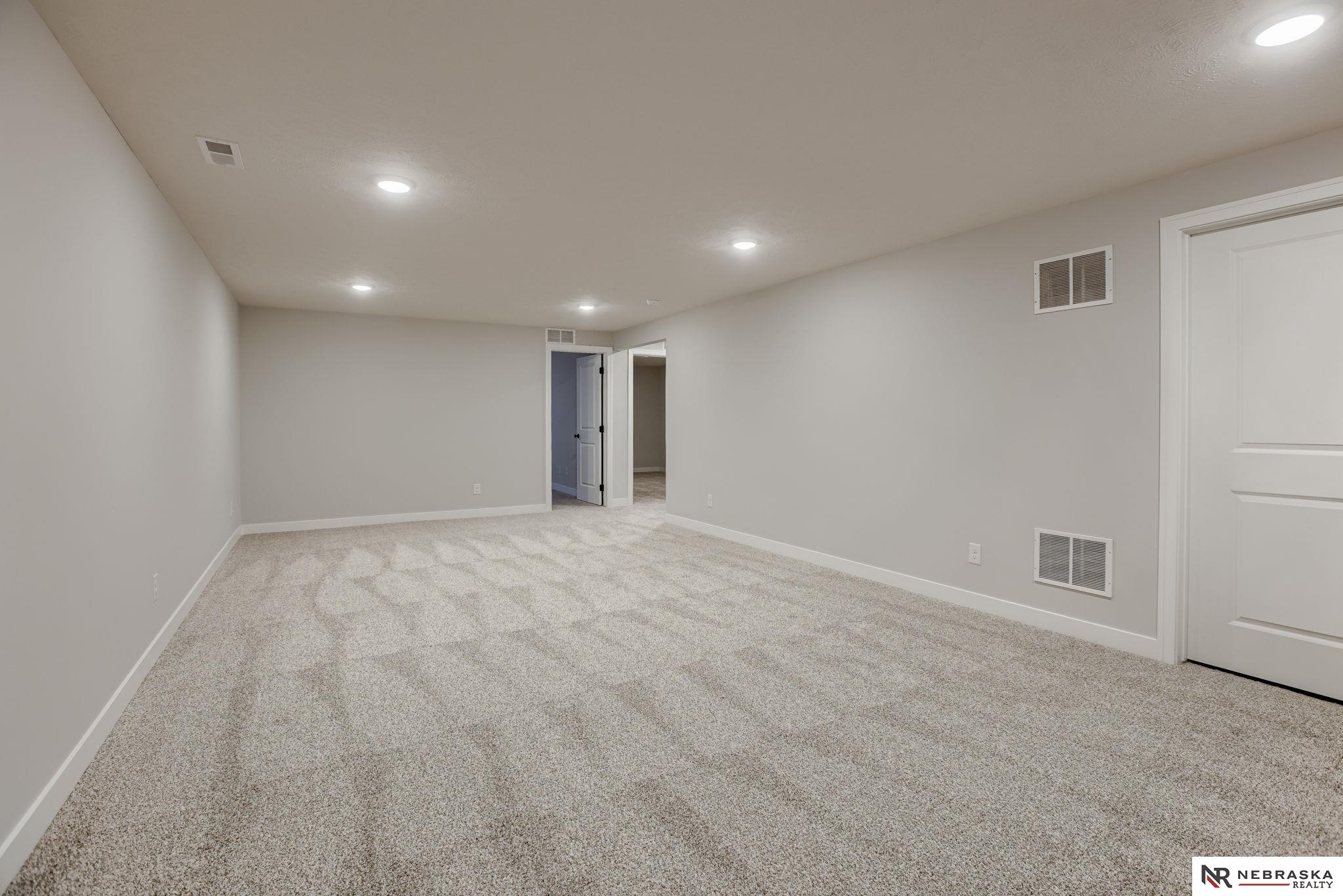 4634 Schilling Court, Bellevue, Nebraska image 23