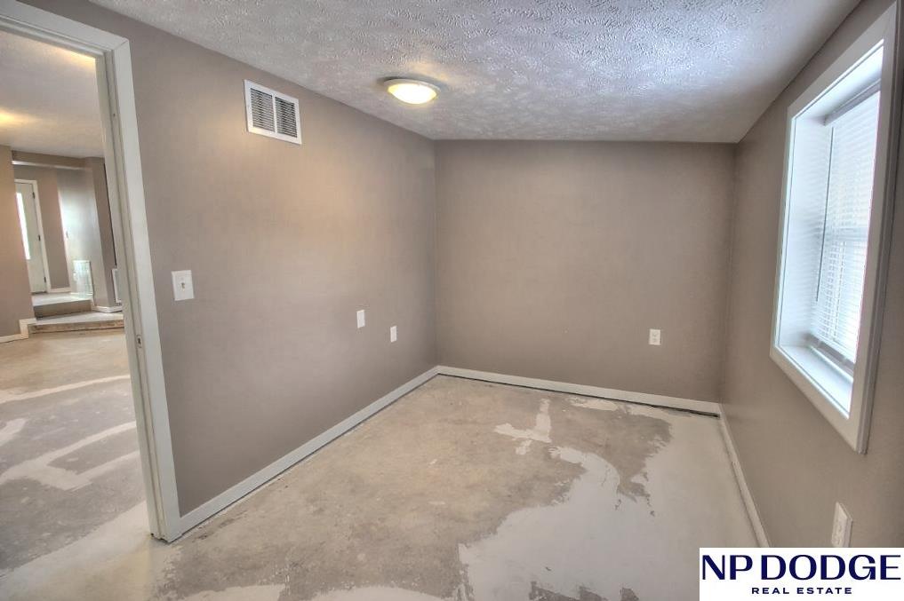 24133 Crown Point Avenue, Valley, Nebraska image 20