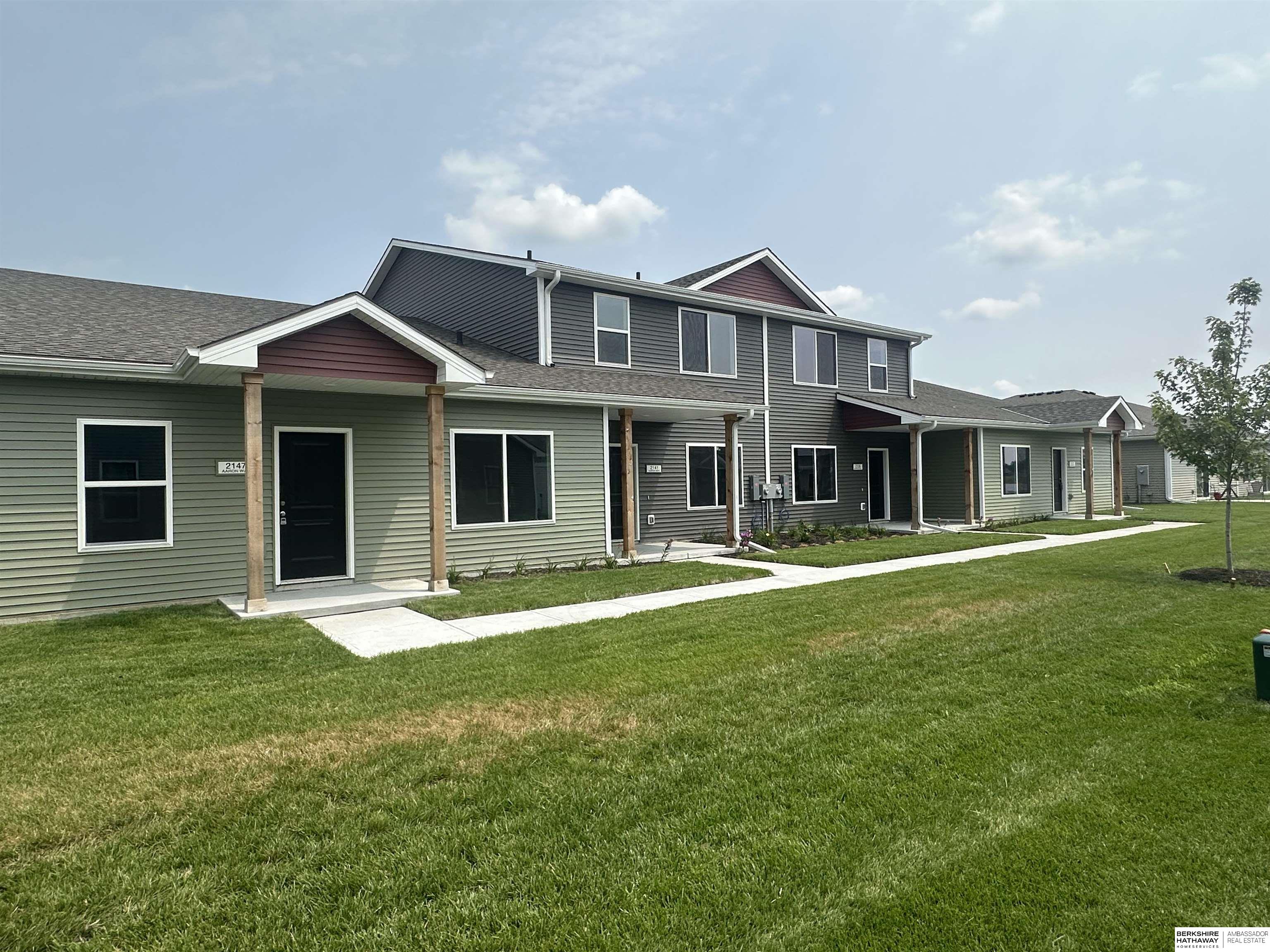 2135 N Aaron Way, Fremont, Nebraska image 2