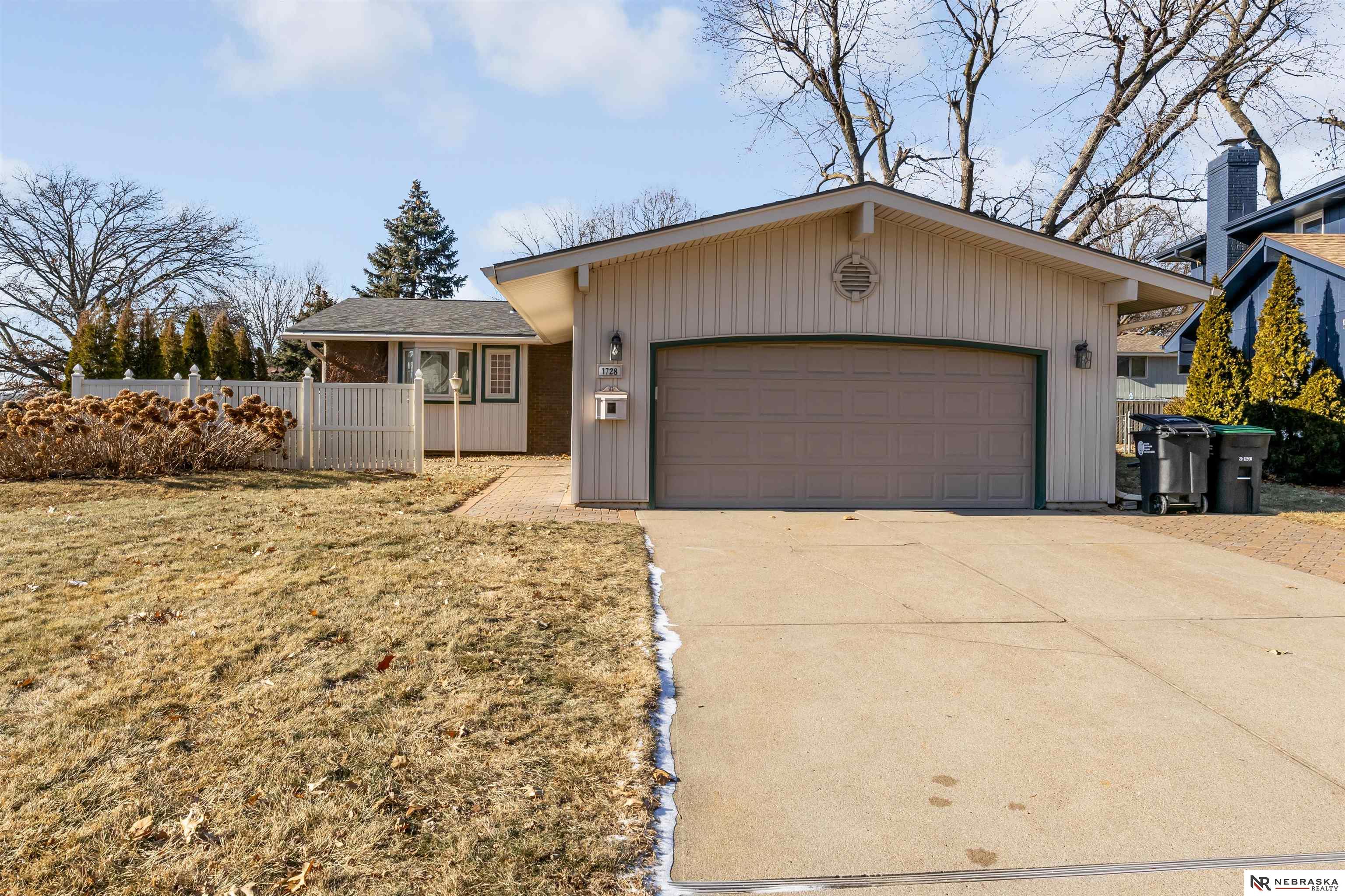 1728 S 138th Street, Omaha