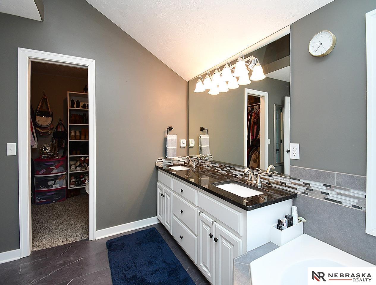 16524 Willow Street, Omaha, Nebraska image 22