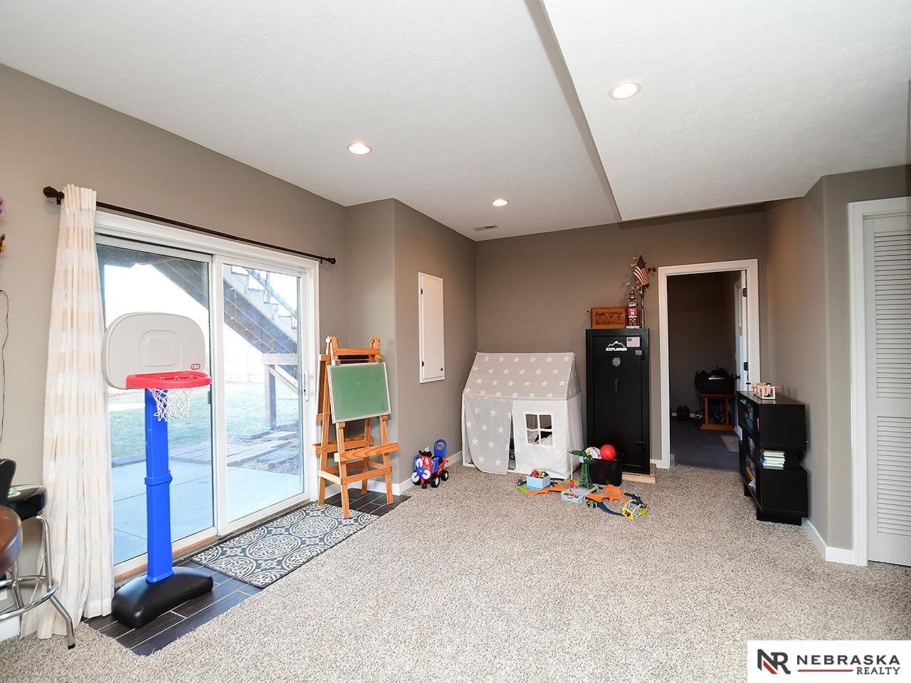 16524 Willow Street, Omaha, Nebraska image 34