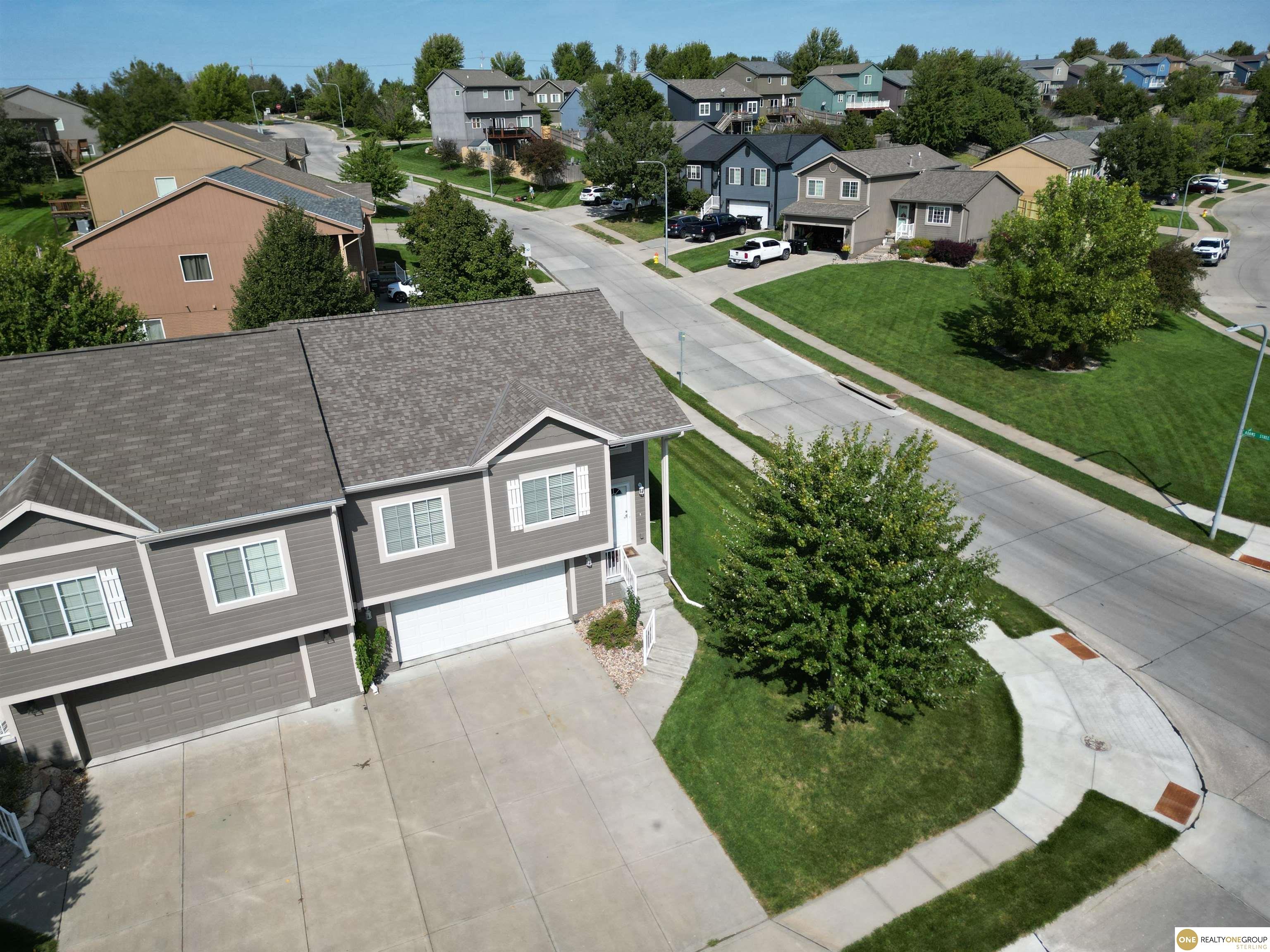 6402 S 191st Street, Omaha, Nebraska image 2
