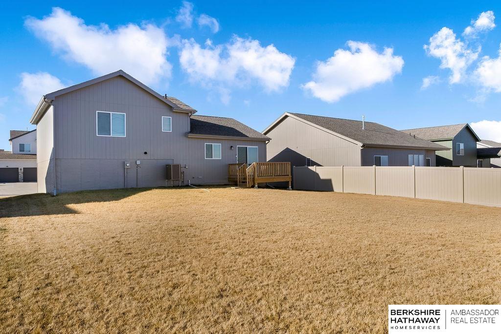 5911 N 181st Street, Elkhorn, Nebraska image 2