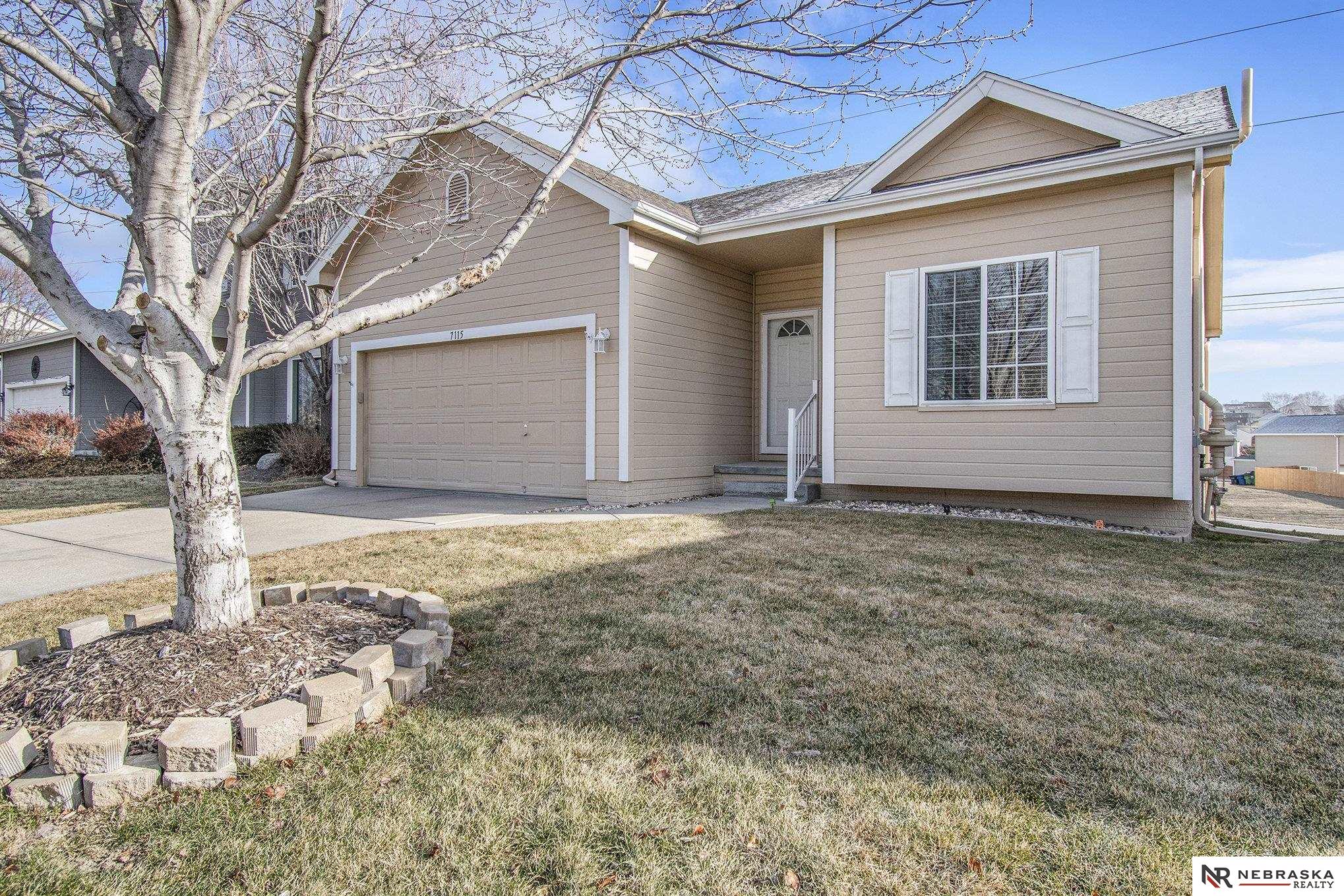 7115 S 180th Avenue, Omaha, Nebraska image 2