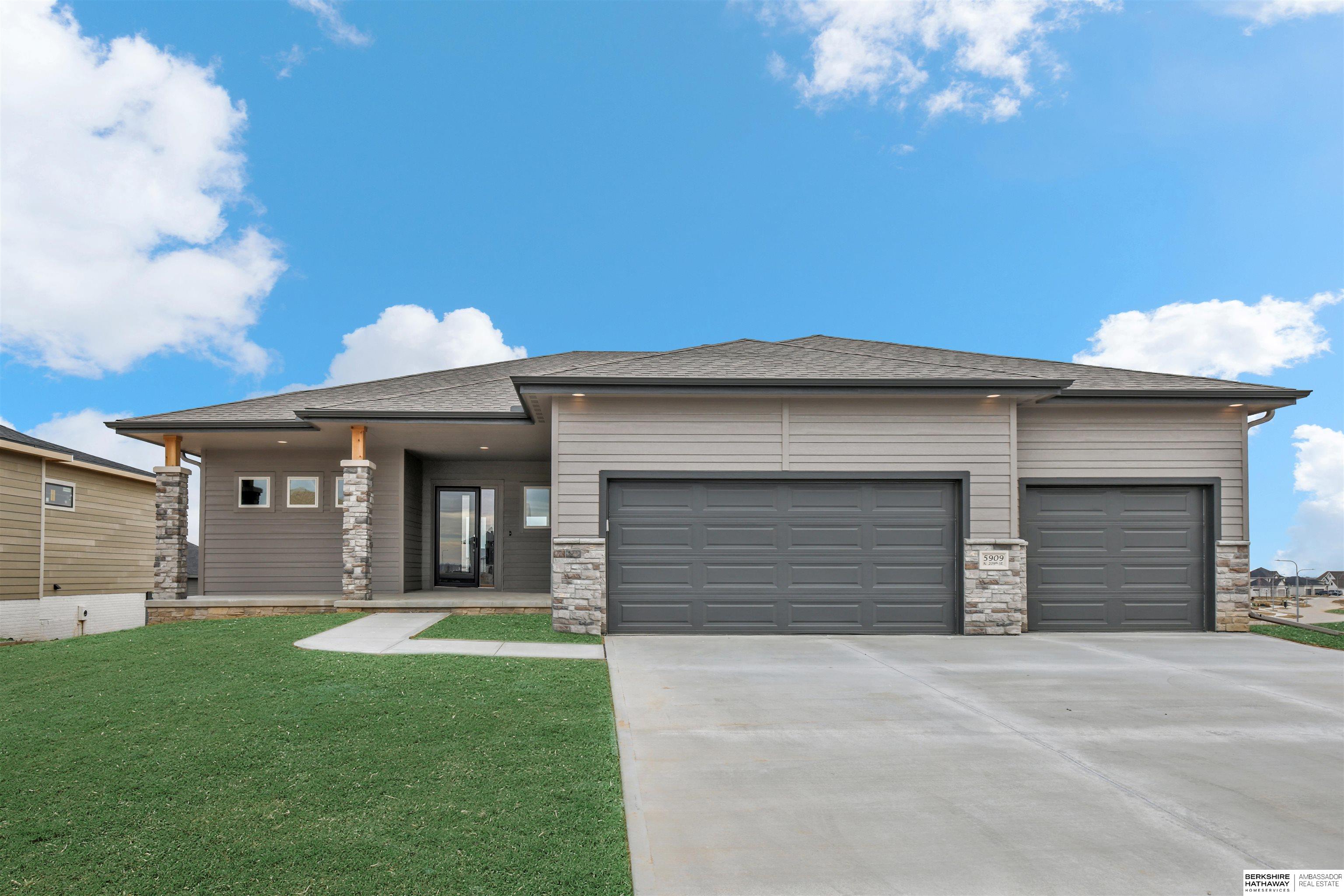5909 N 209th Street, Elkhorn, Nebraska image 1