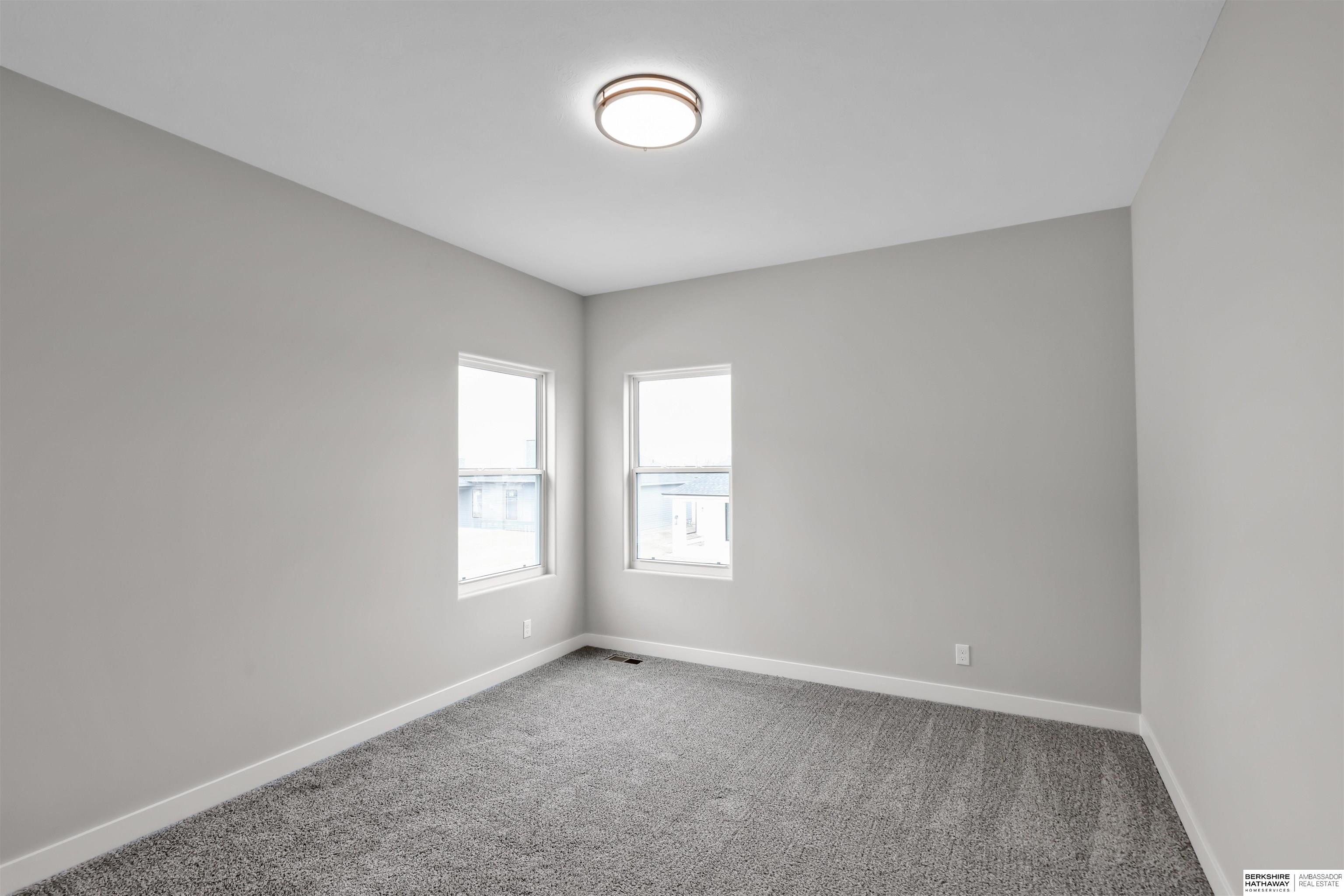5909 N 209th Street, Elkhorn, Nebraska image 33