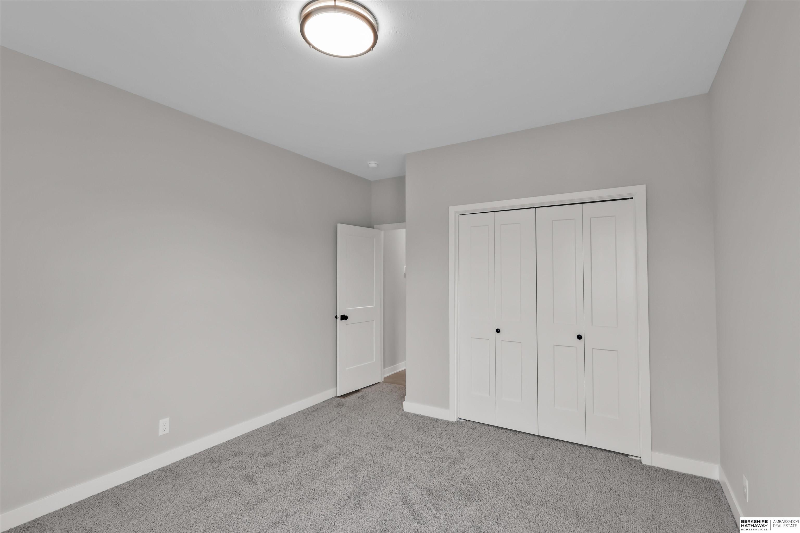 5909 N 209th Street, Elkhorn, Nebraska image 34