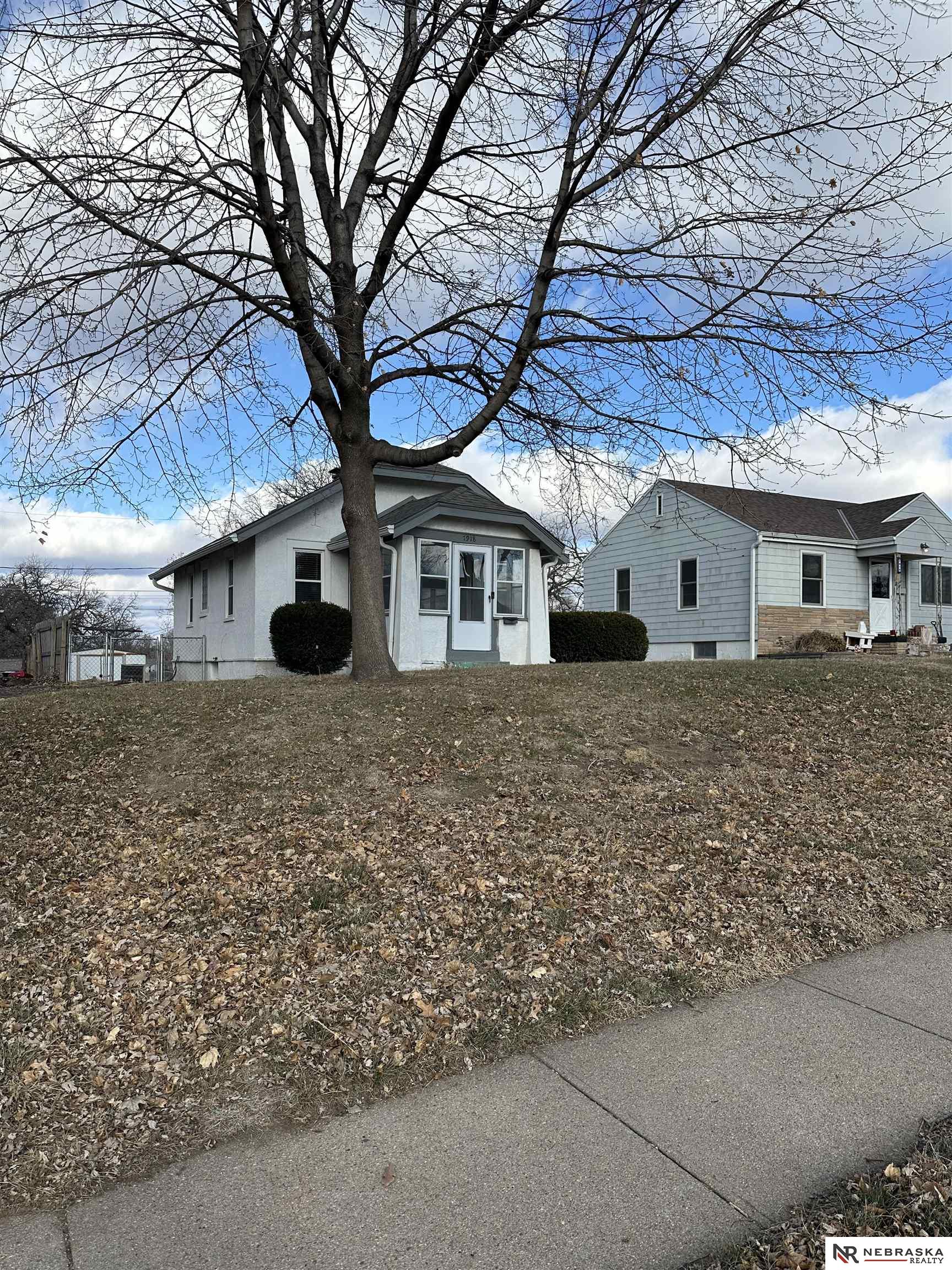 7918 Oakwood Street, Ralston, Nebraska image 2