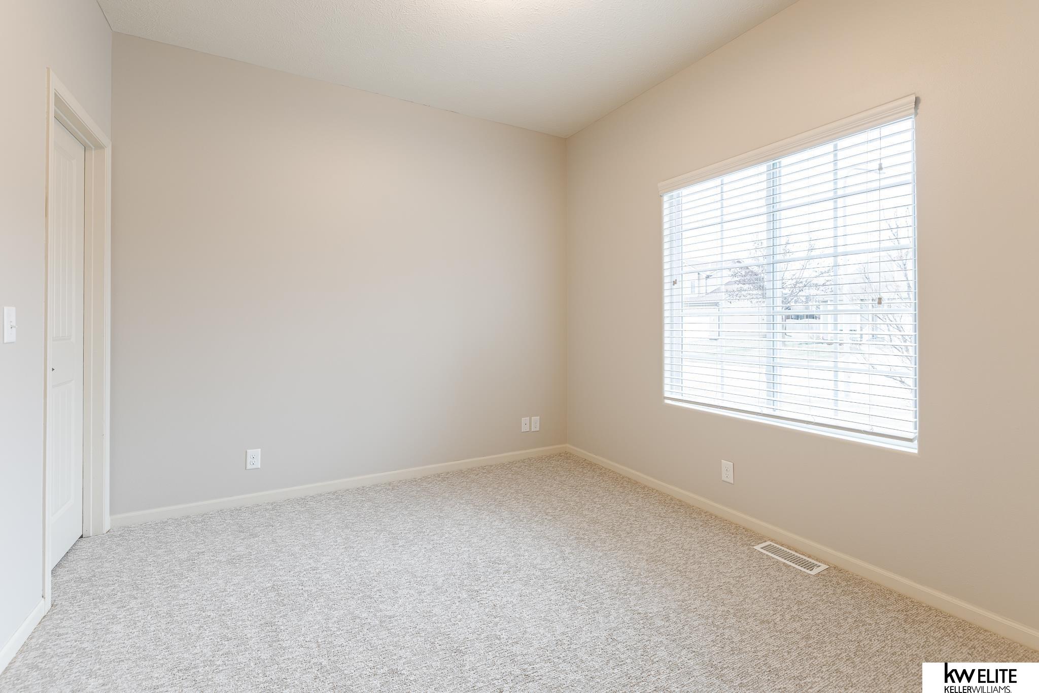 16070 Redman Avenue, Omaha, Nebraska image 24
