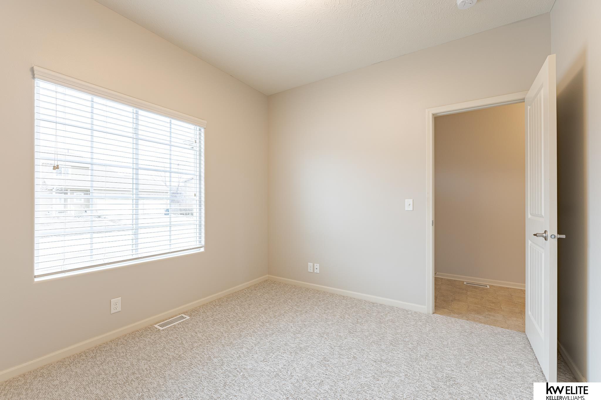 16070 Redman Avenue, Omaha, Nebraska image 25