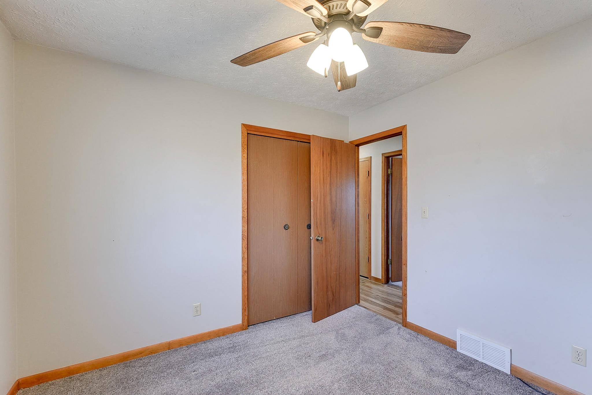 2701 N Wyoming Avenue, Fremont, Nebraska image 26